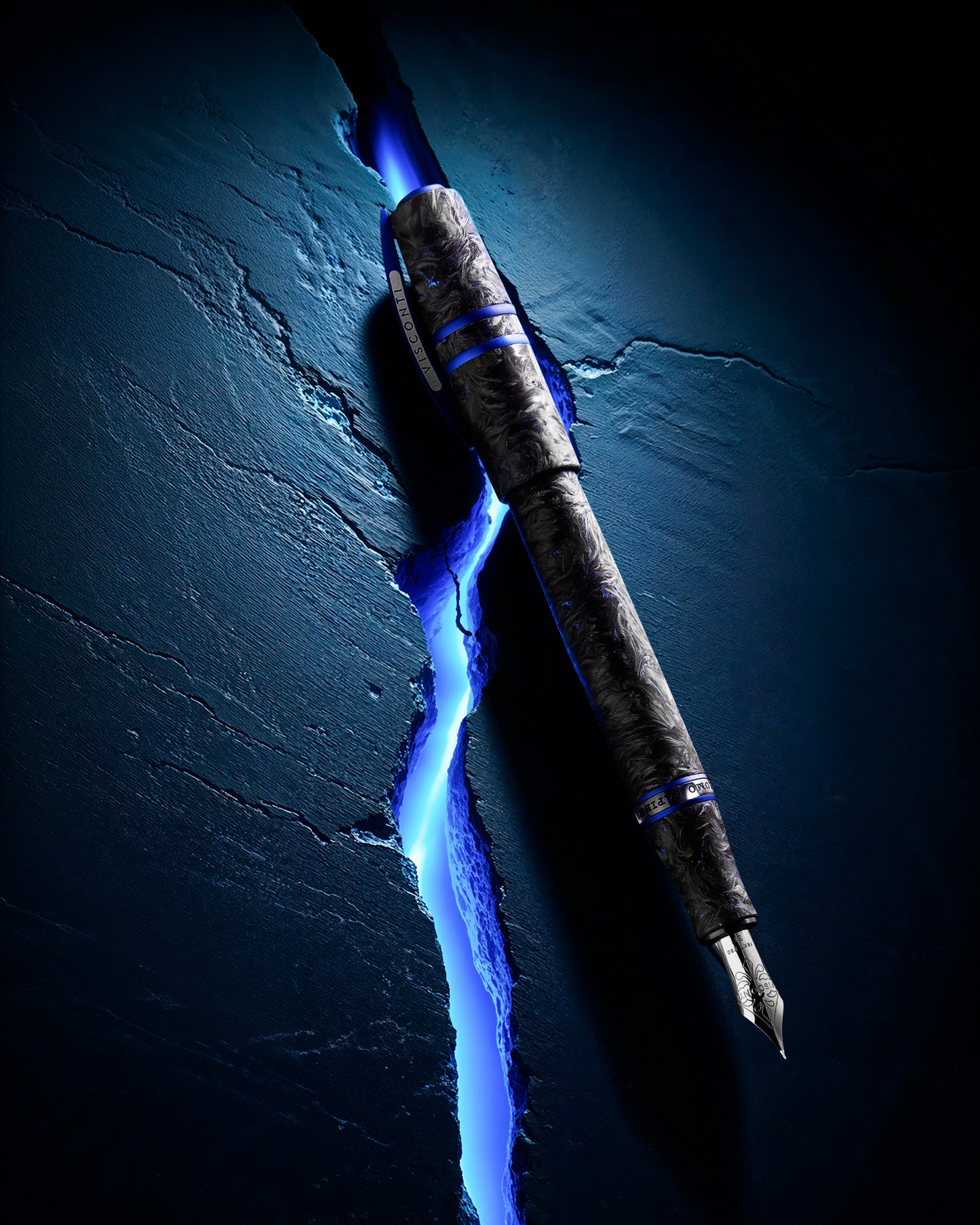 Visconti Homo Sapiens Fountain Pen - Carbon Abyssus (Limited Edition)