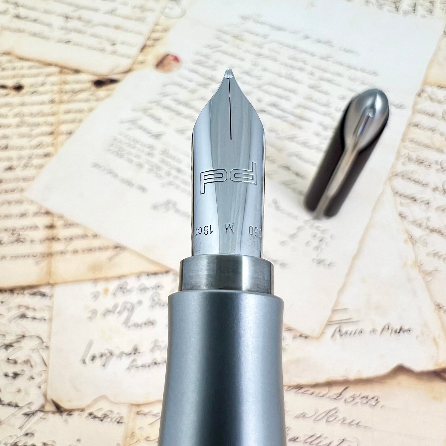 Pre-Owned Porsche Design P3150 Fountain Pen 18K M