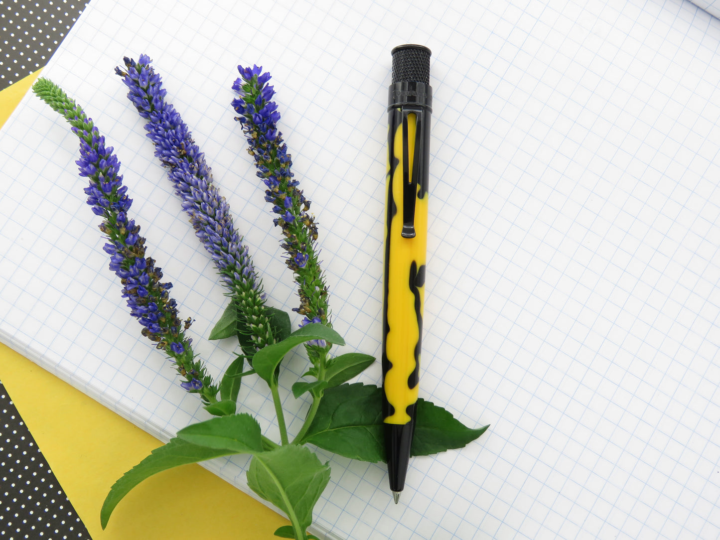 Retro 51 Tornado Rollerball - Acrylic: Bumble Bee (Dromgoole's Exclusive)