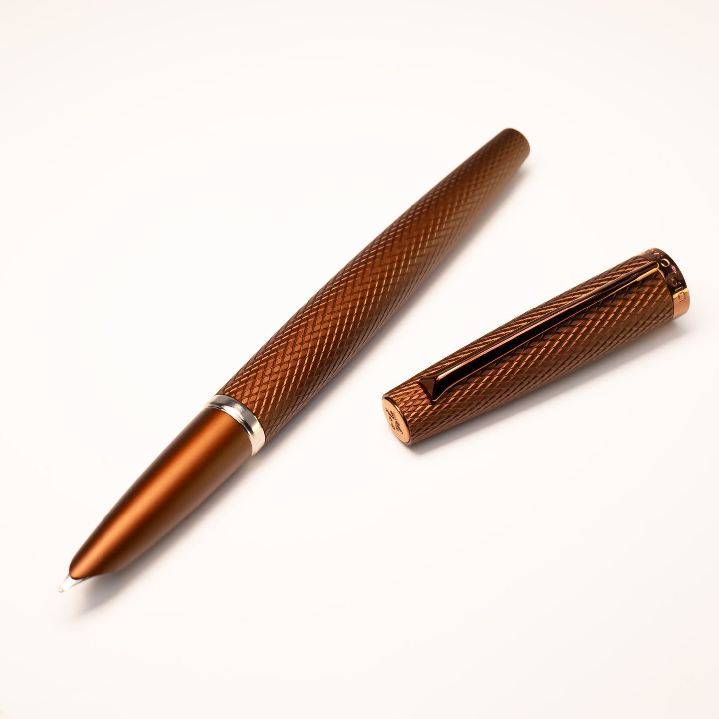 Diplomat Viper Fountain Pen - Brown Guilloche