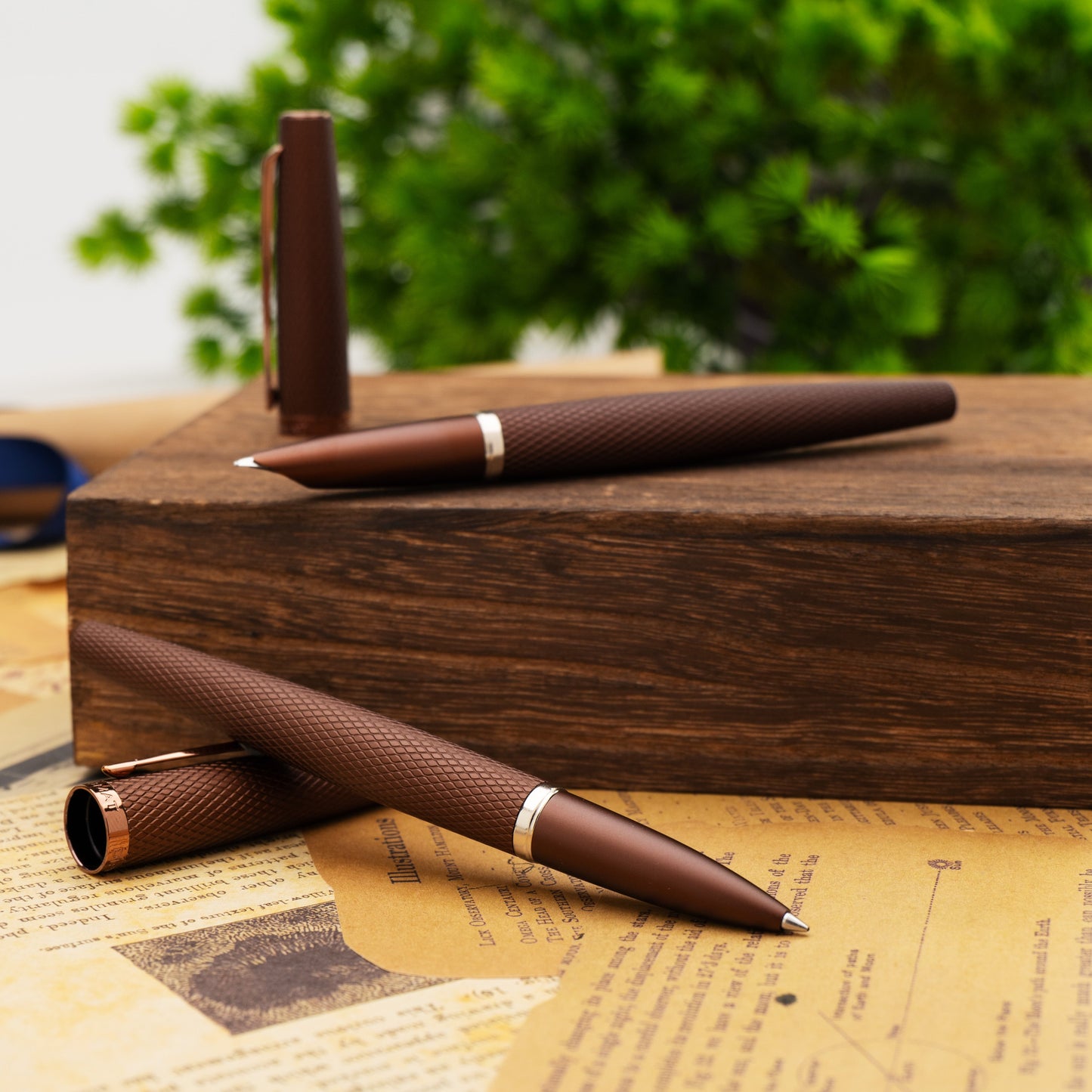 Diplomat Viper Rollerball - Brown Guilloche