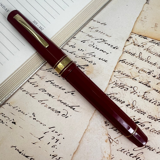 Pre-Owned Omas Goya Limited Edition 1996 Fountain Pen 18K M