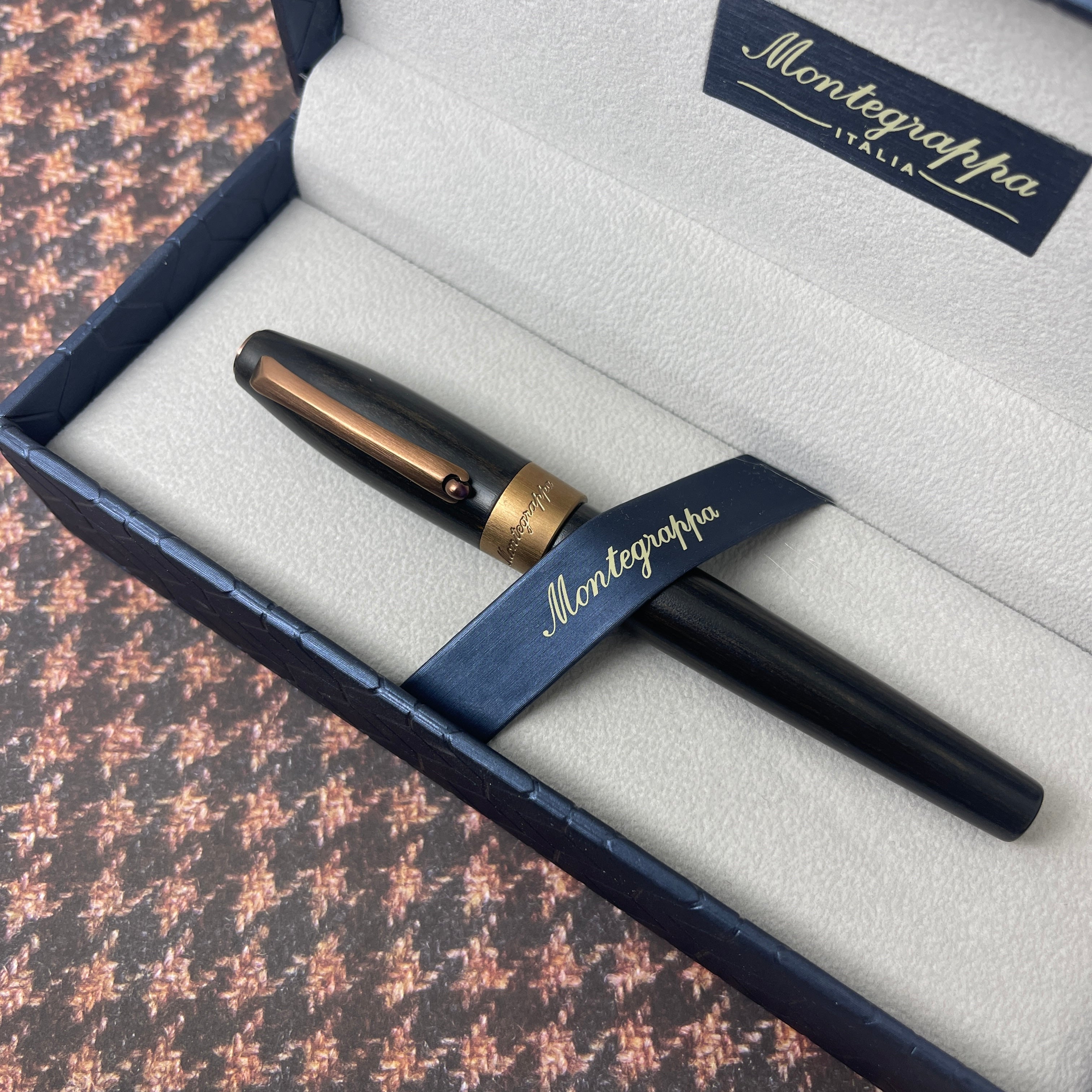 PreOwned Montegrappa Fortuna Heartwood Teak Rollerball Dromgoole's