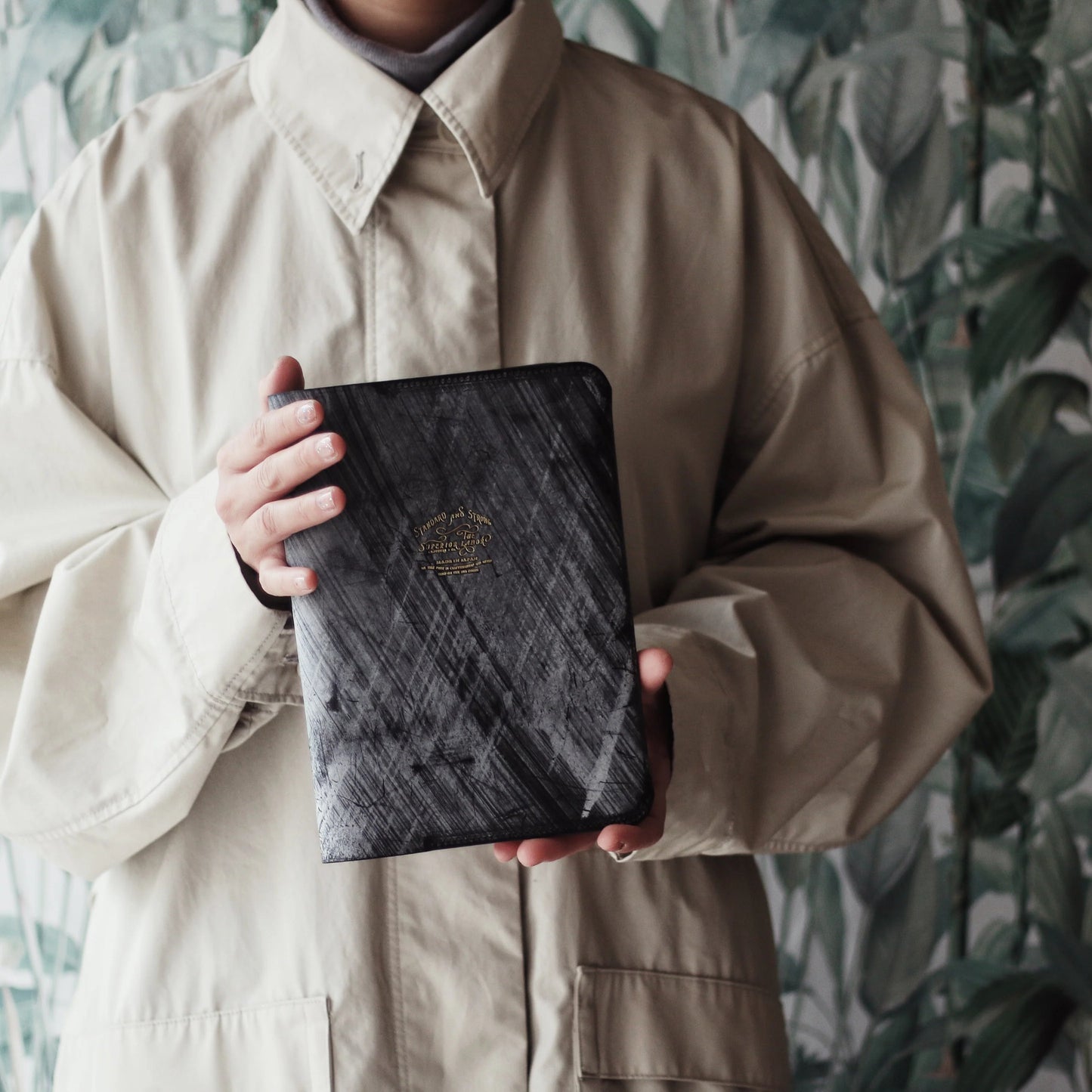 The Superior Labor A5 Bridle Leather Notebook Cover - Black