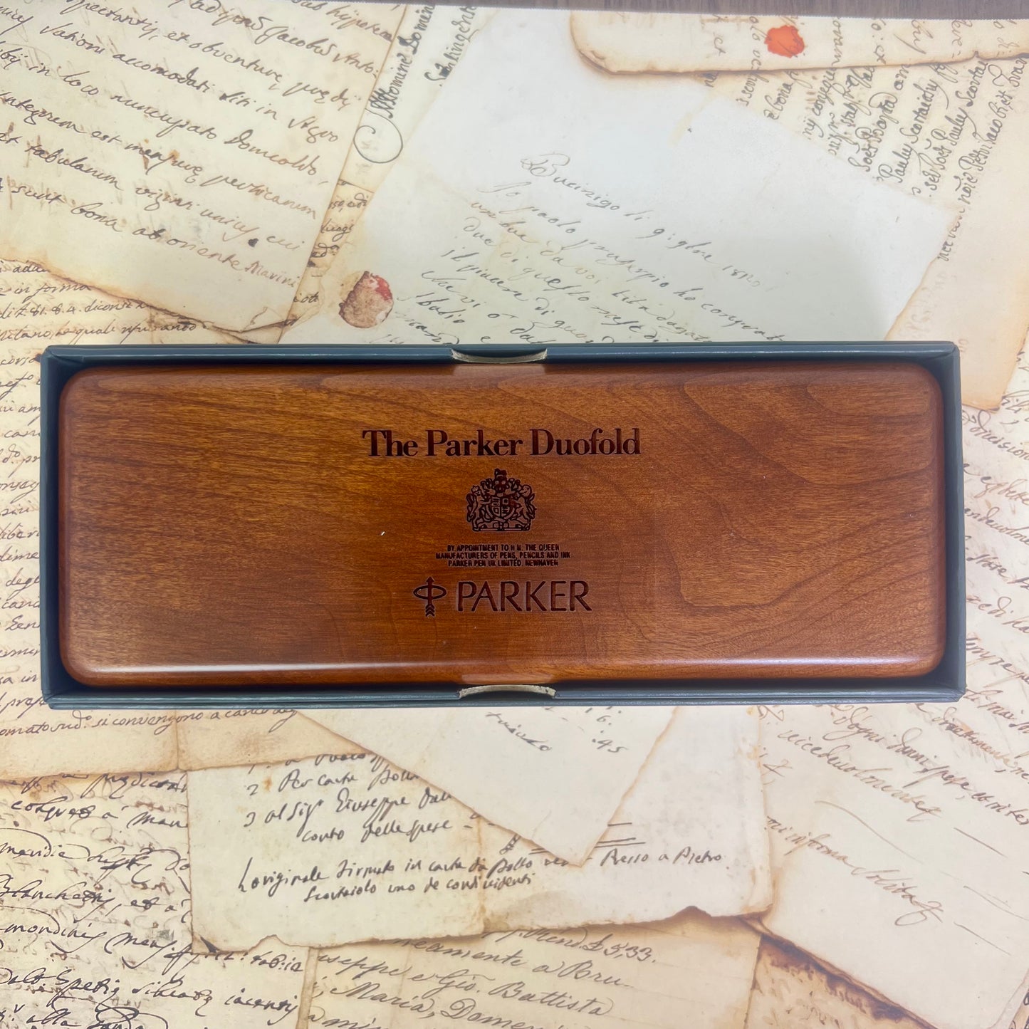 Pre-Owned Parker Duofold International Big Red (Orange) Fountain Pen 18K M