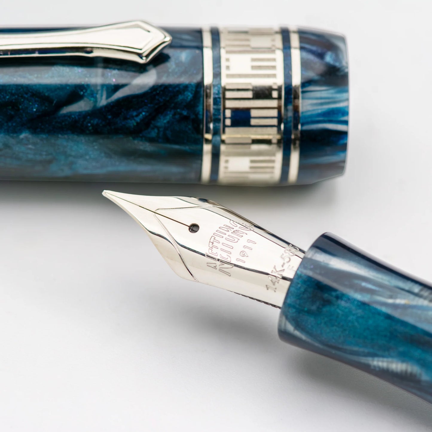 Nettuno Superba Suspended Animation Fountain Pen - Blue Mamba with Rhodium Trim (14K) (Limited Edition)