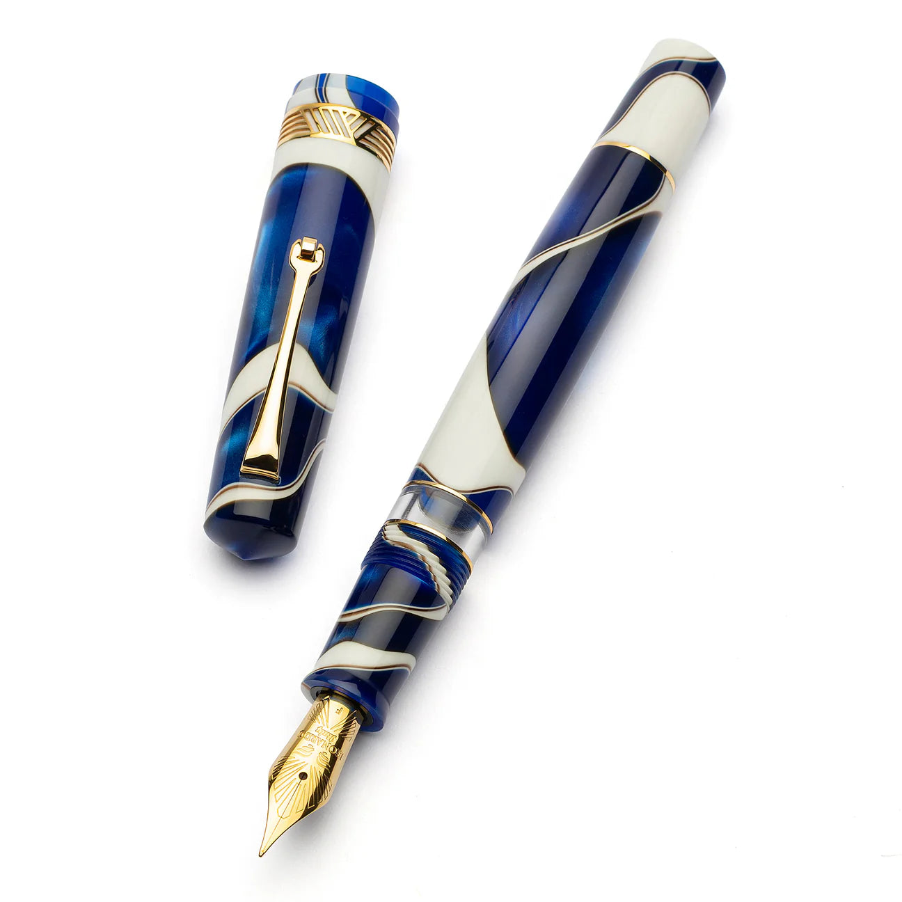 Leonardo Momento Magico Fountain Pen - Onda Blue with Gold Trim