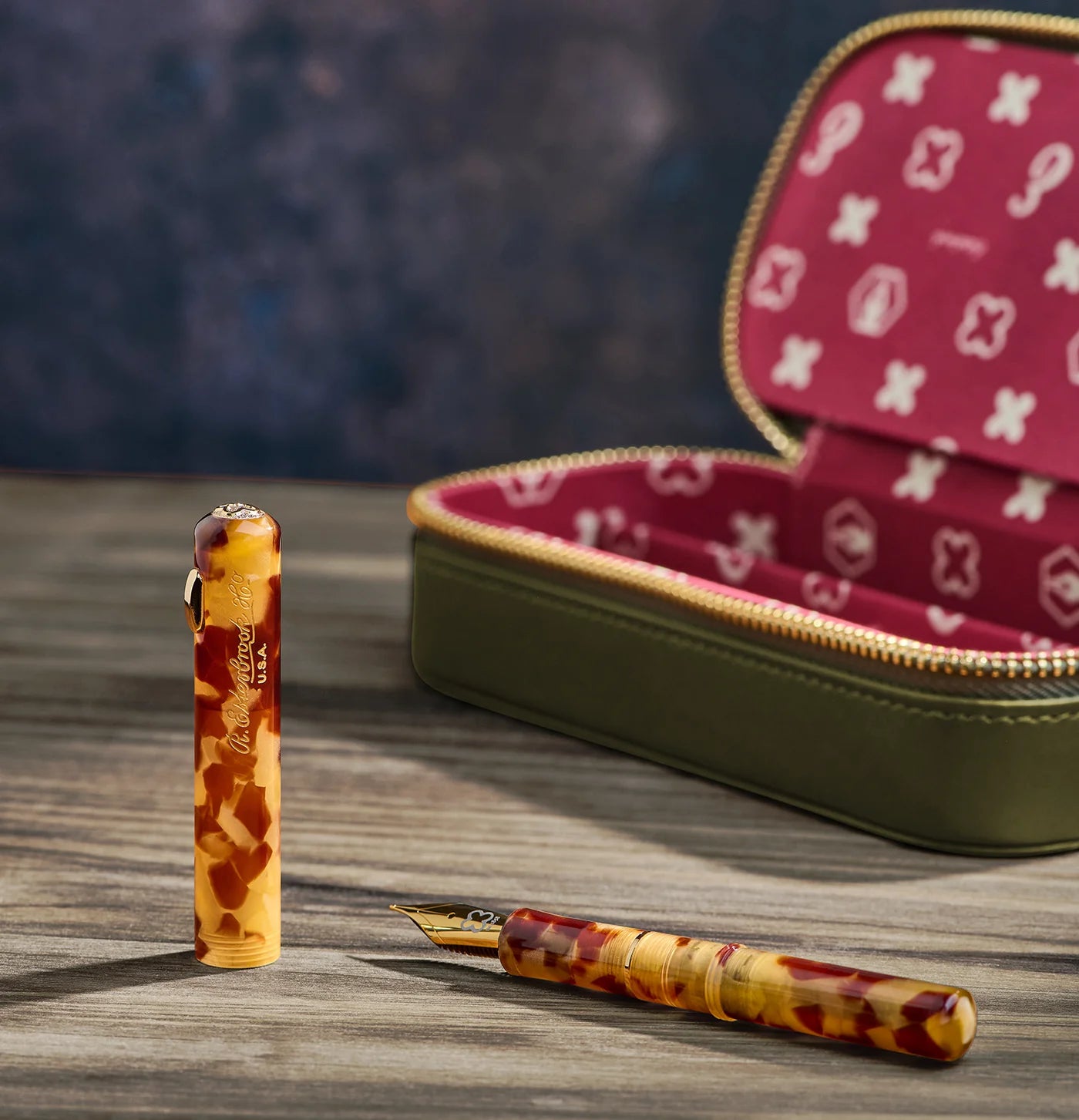 Esterbrook Niblet Fountain Pen - Tortoise with Gold Trim