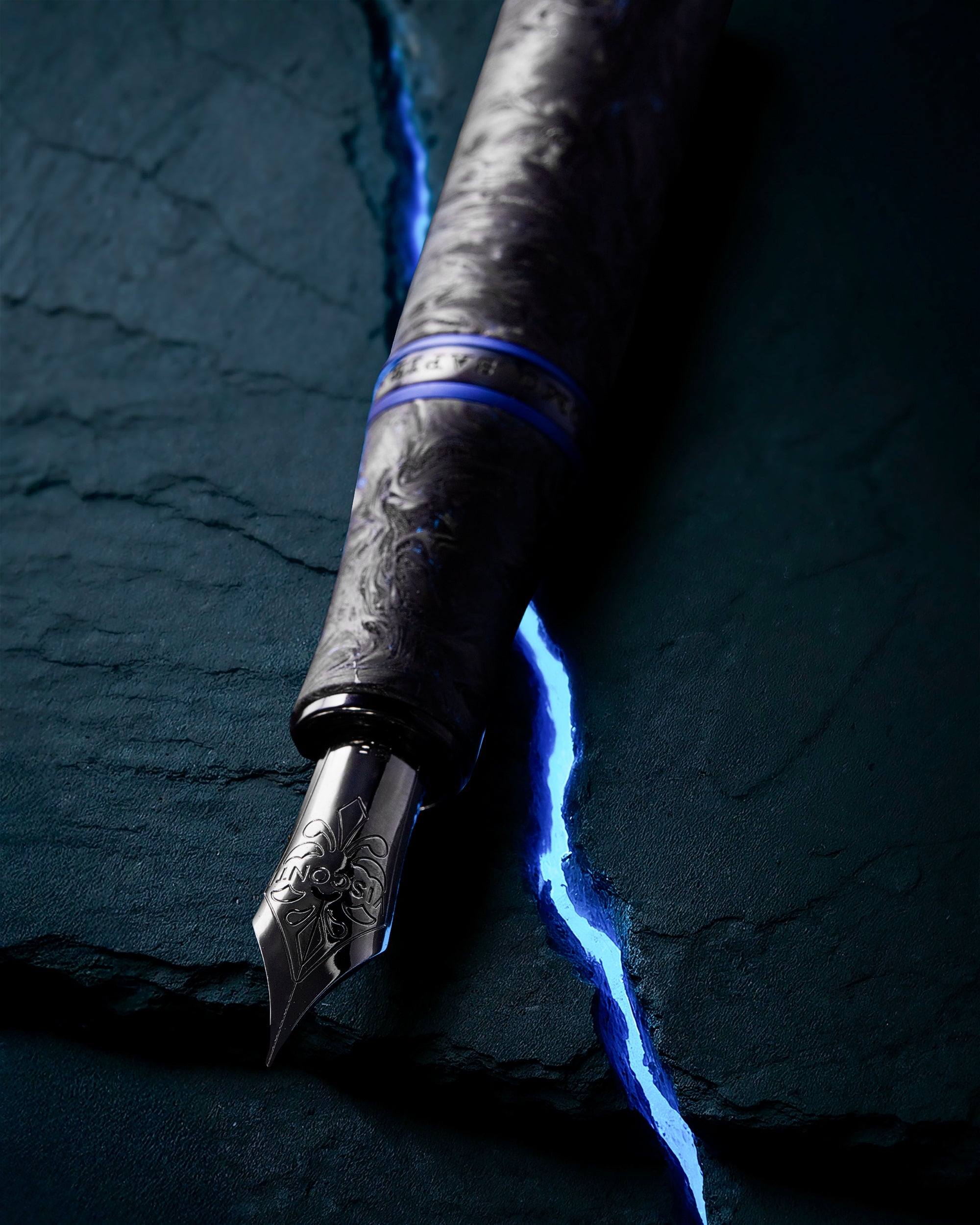 Visconti Homo Sapiens Fountain Pen - Carbon Abyssus (Limited Edition)