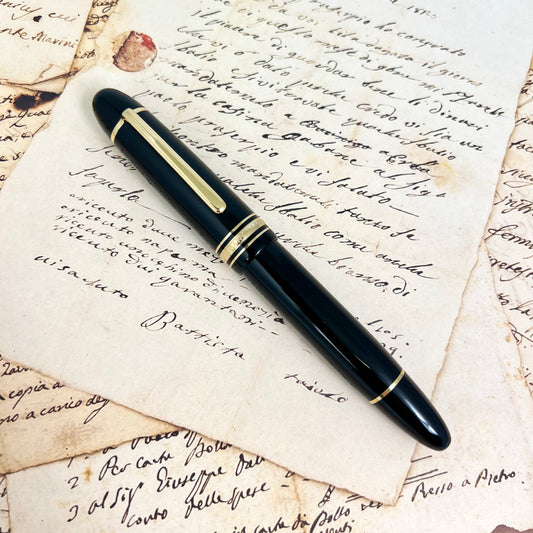 Pre-Owned Montblanc 149 Black with Gold Trim Fountain Pen 18K F