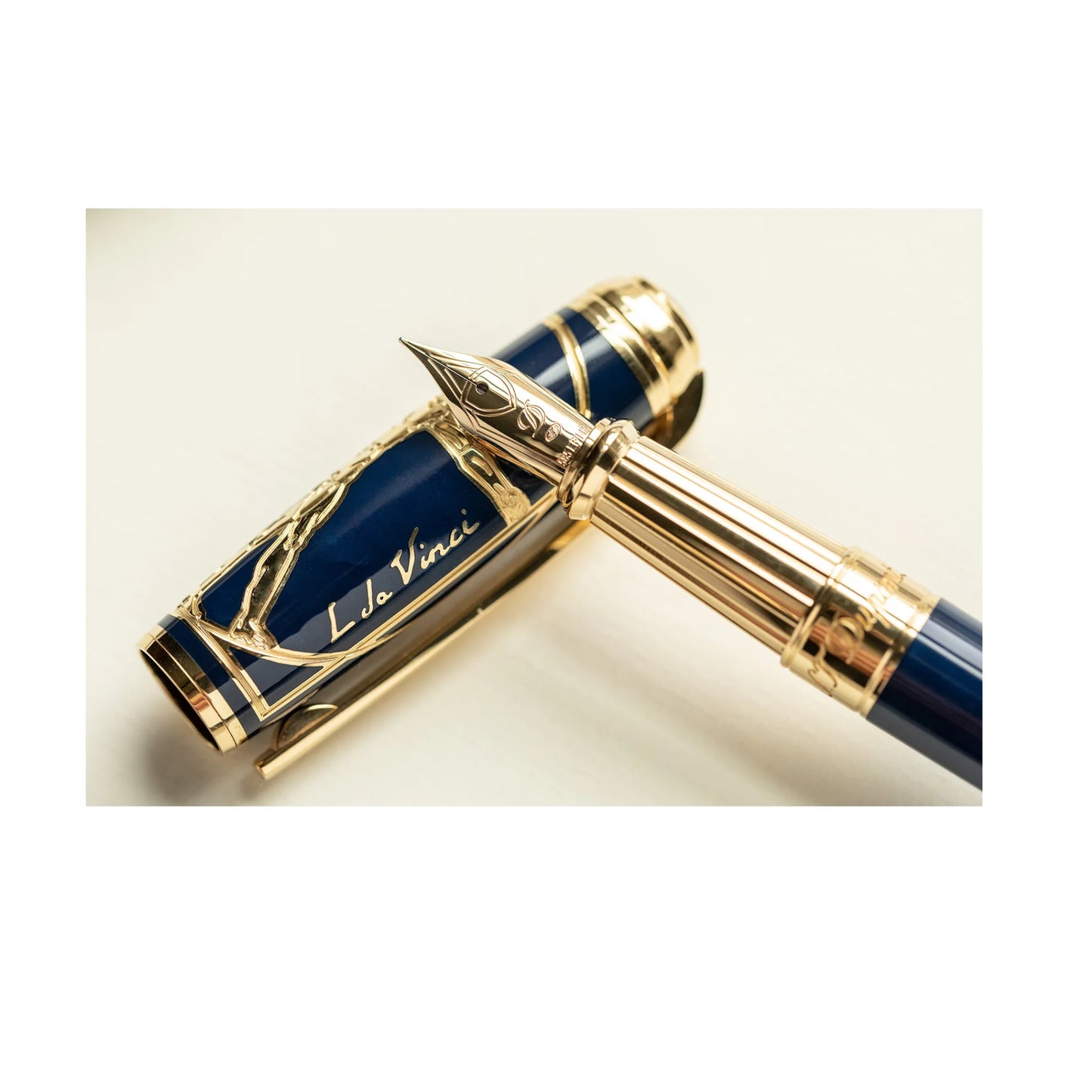 S.T. Dupont Line D Large Prestige Fountain Pen -  Vitruvian Man Blue (Limited Edition)