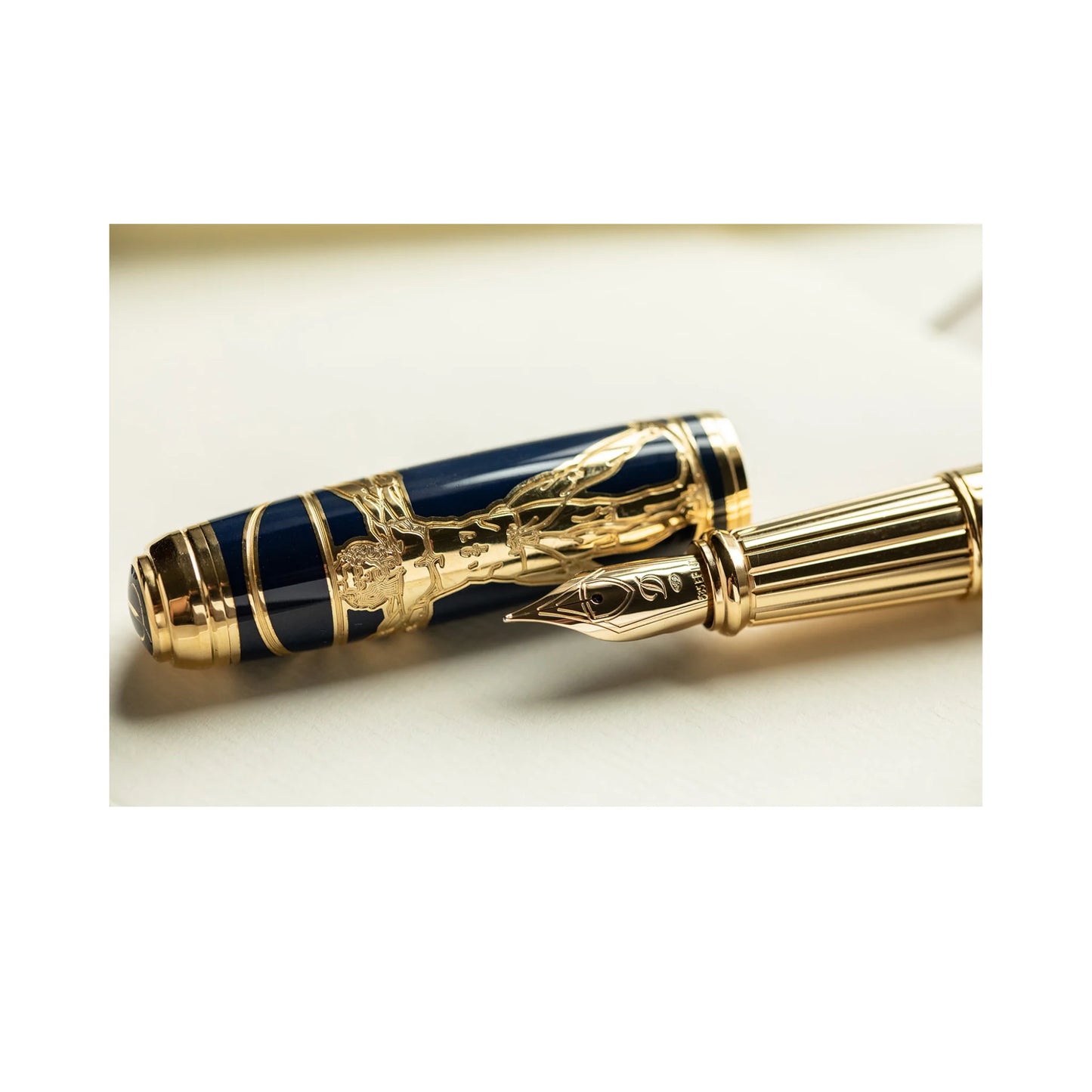 S.T. Dupont Line D Large Prestige Fountain Pen -  Vitruvian Man Blue (Limited Edition)