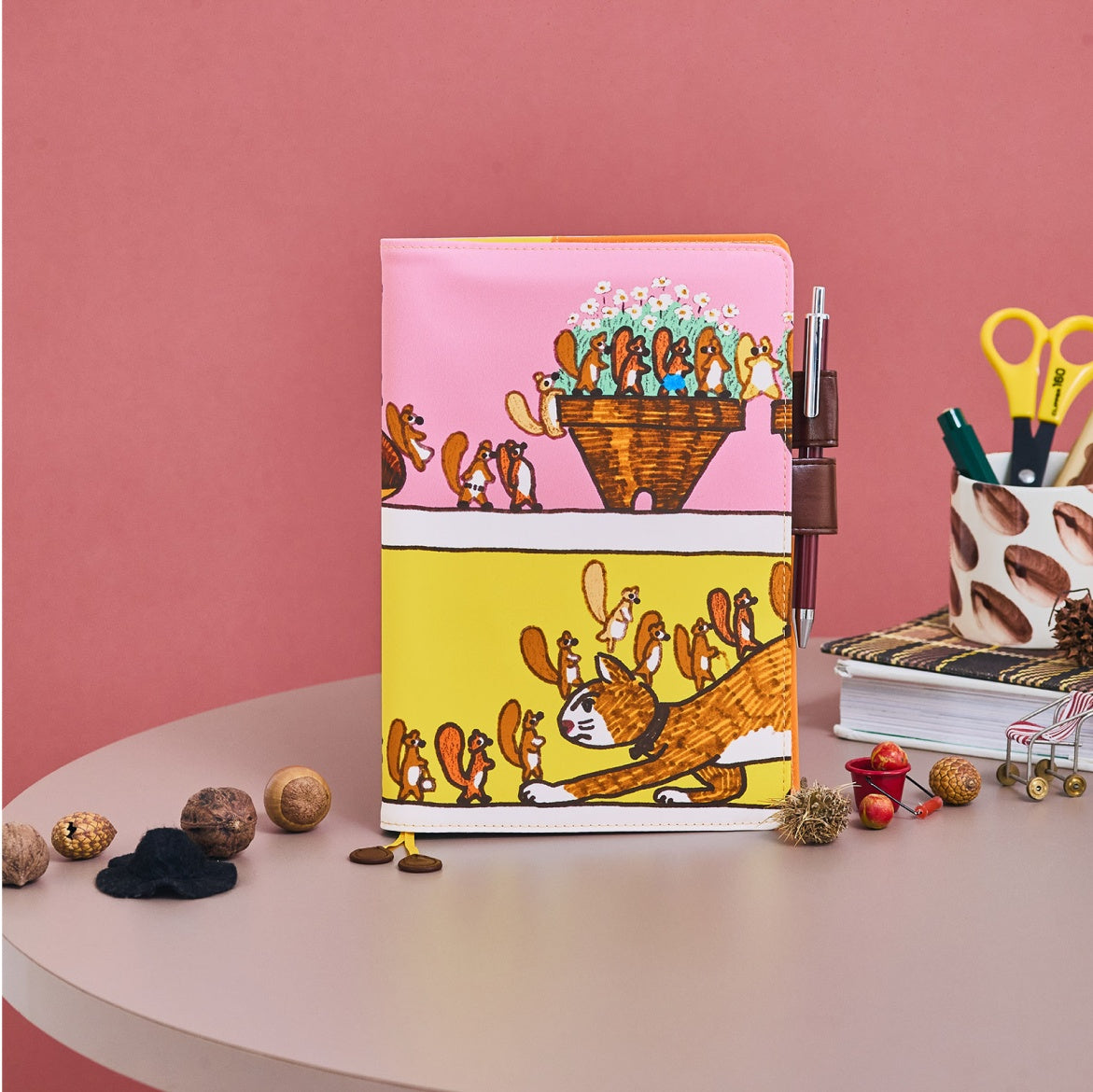 Hobonichi 2026 A5 Cousin Techo Book & Cover Set - 100%ORANGE: Where's the Squirrel Going (English)