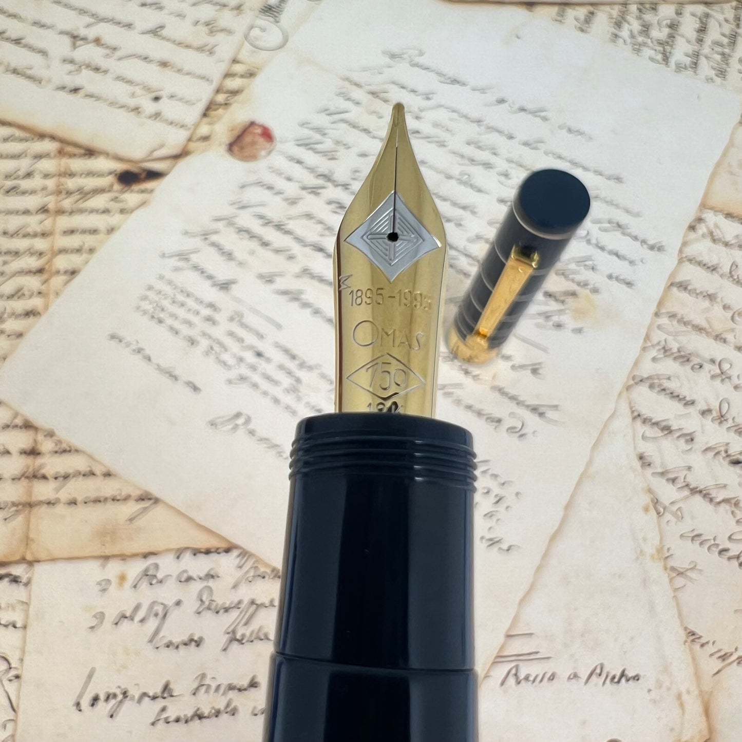 Pre-Owned Omas Guglielmo Marconi "100 Anni di Radio" Limited Edition Fountain Pen 18K M