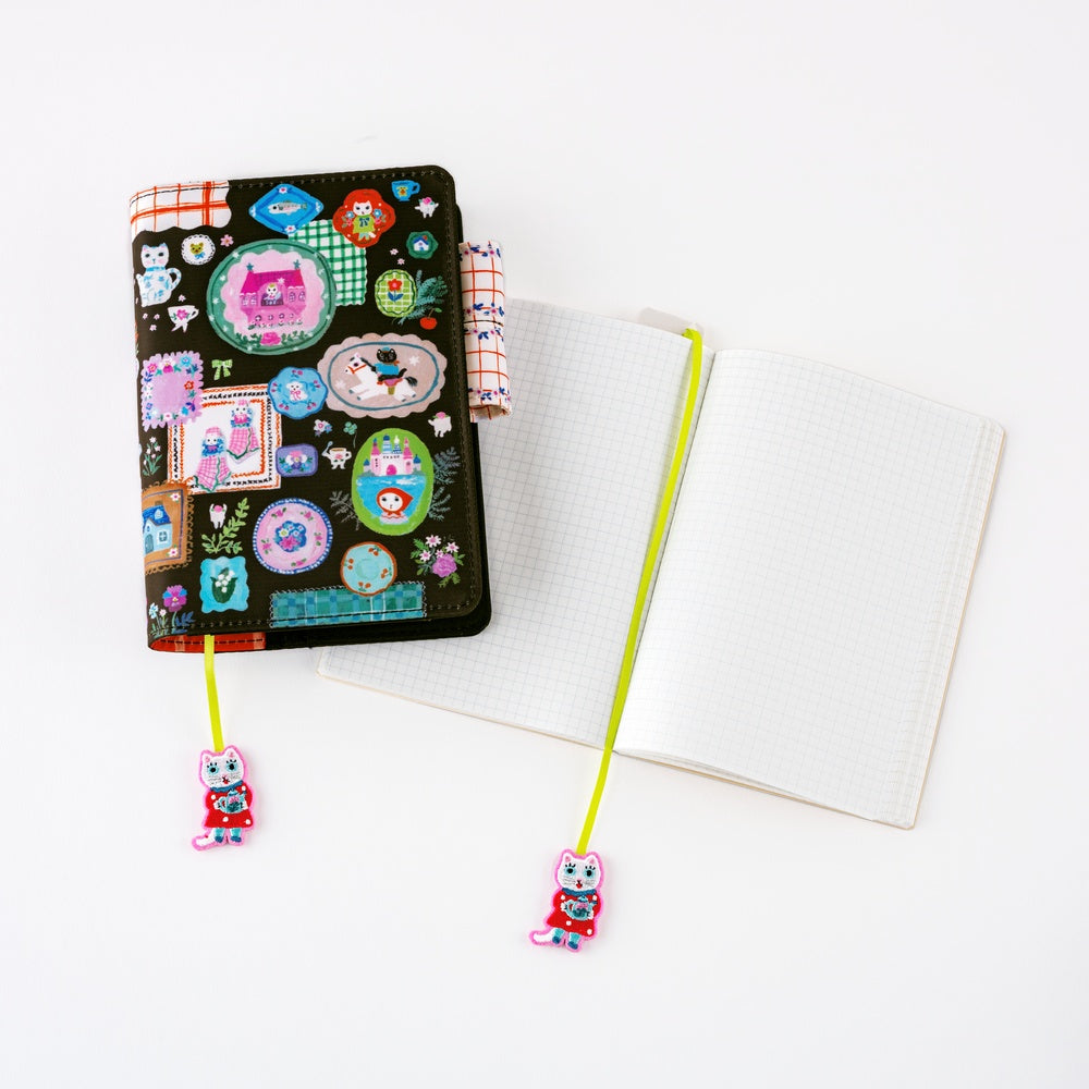Hobonichi Embroidered Bookmark - Yumi Kitagishi: White Cat