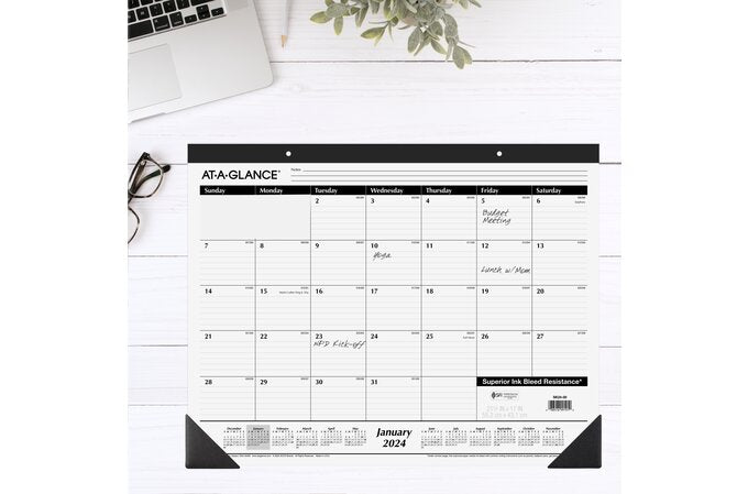 AT-A-GLANCE 2025 Monthly Desk Pad Calendar (21 3/4" x 17)