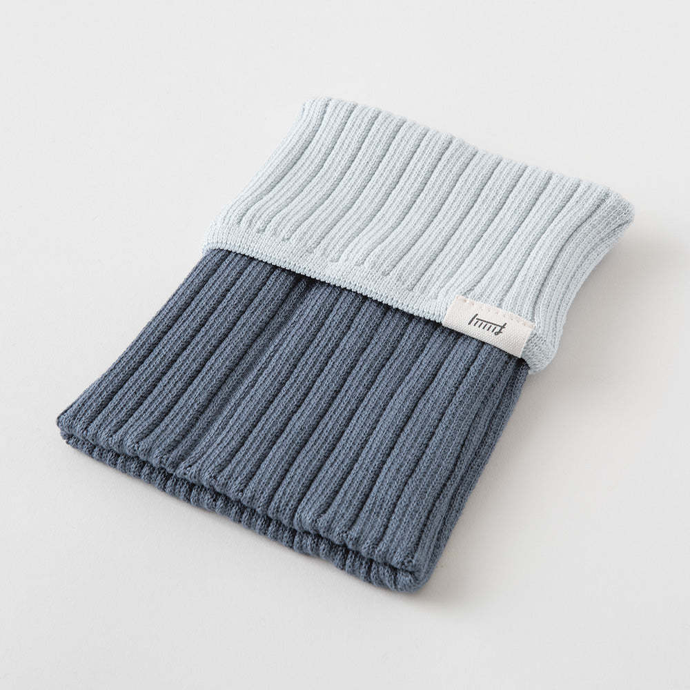 Midori Knitted Book Band with Pockets - Two-Tone Light Blue