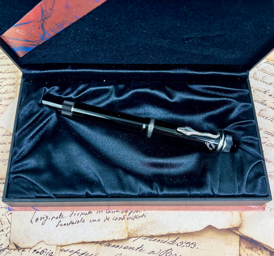 Pre-Owned Montblanc Writer's Edition Fountain Pen - 1993 Agatha Christie