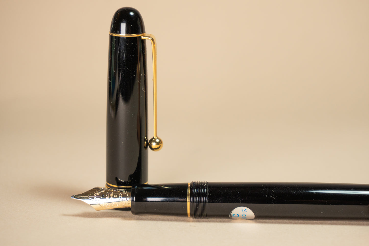 Pre-Owned Pilot Custom 74 Black - Coarse