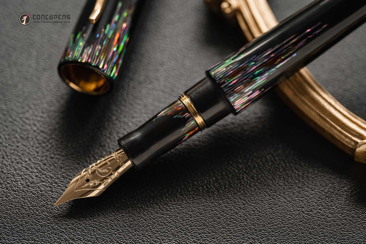 ConCoPens Traditional Vietnamese Lacquer Fountain Pen - Aurora