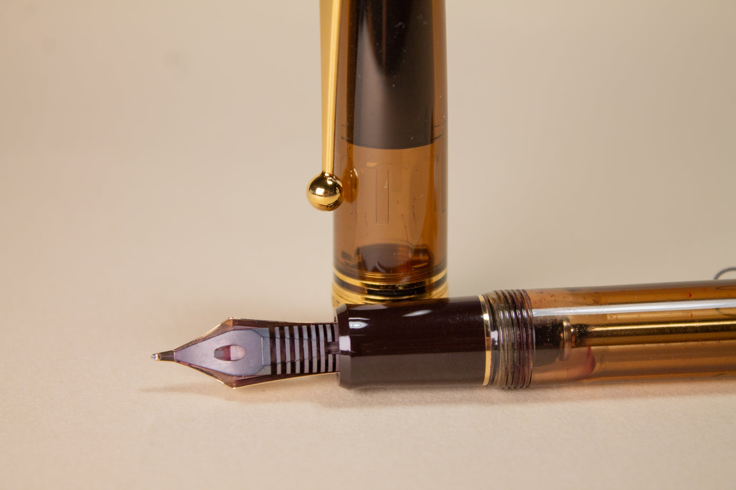 Pre-Owned Pilot Custom 823 Amber - Broad