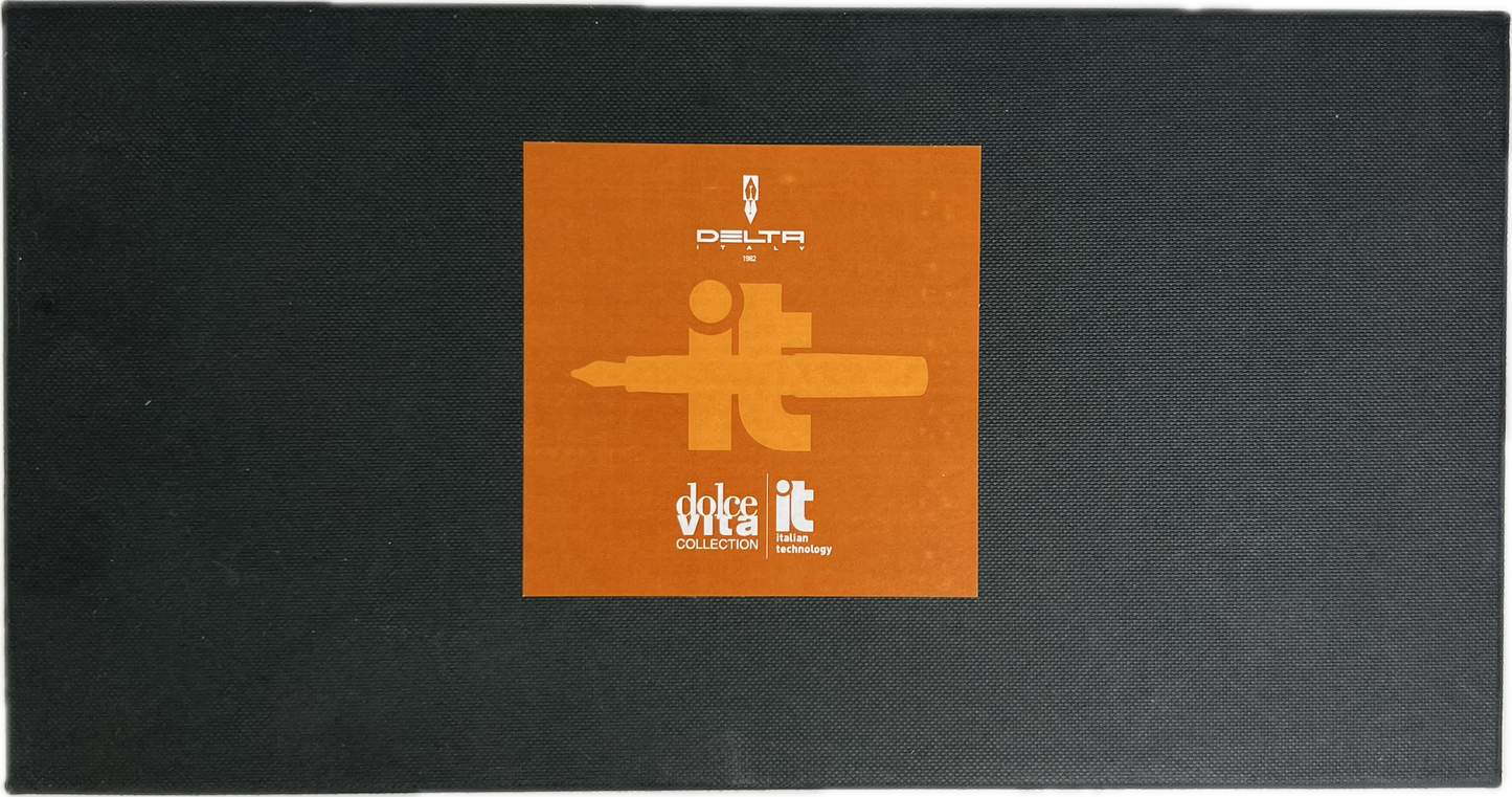 Pre-Owned Delta Dolce Vita Mid-Size Demonstrator Fountain Pen 14K