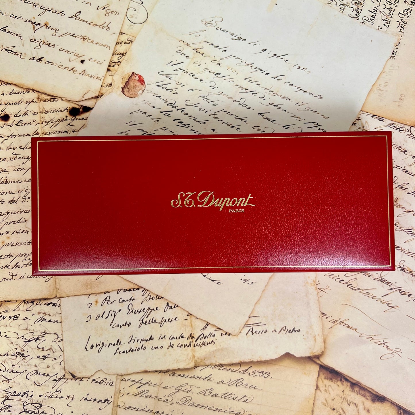 Pre-Owned S.T. Dupont Montparnasse Gold Plated Fountain Pen 18K F