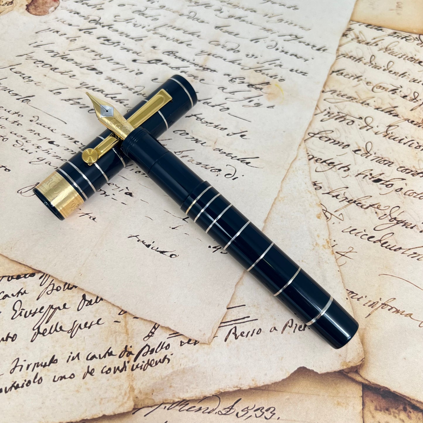 Pre-Owned Omas Guglielmo Marconi "100 Anni di Radio" Limited Edition Fountain Pen 18K M