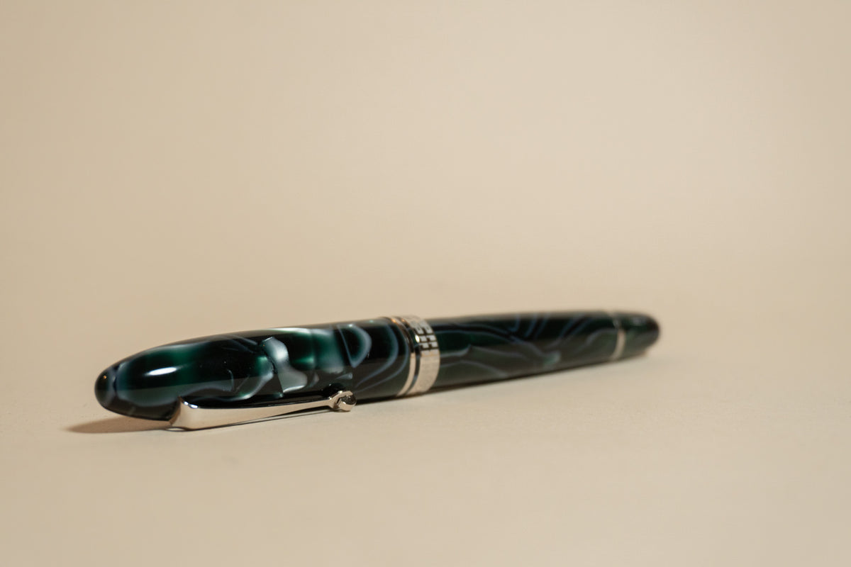 Pre-Owned Armando Simoni Club Ogiva Medio Green Lagoon Fountain Pen