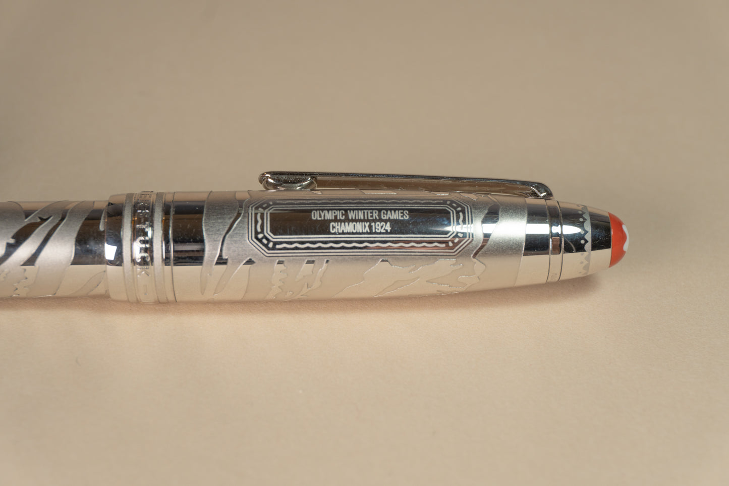 Pre-Owned Montblanc Meisterstuck x Olympic Heritage Chamonix 1924 Solitaire LeGrand Fountain Pen - Medium
