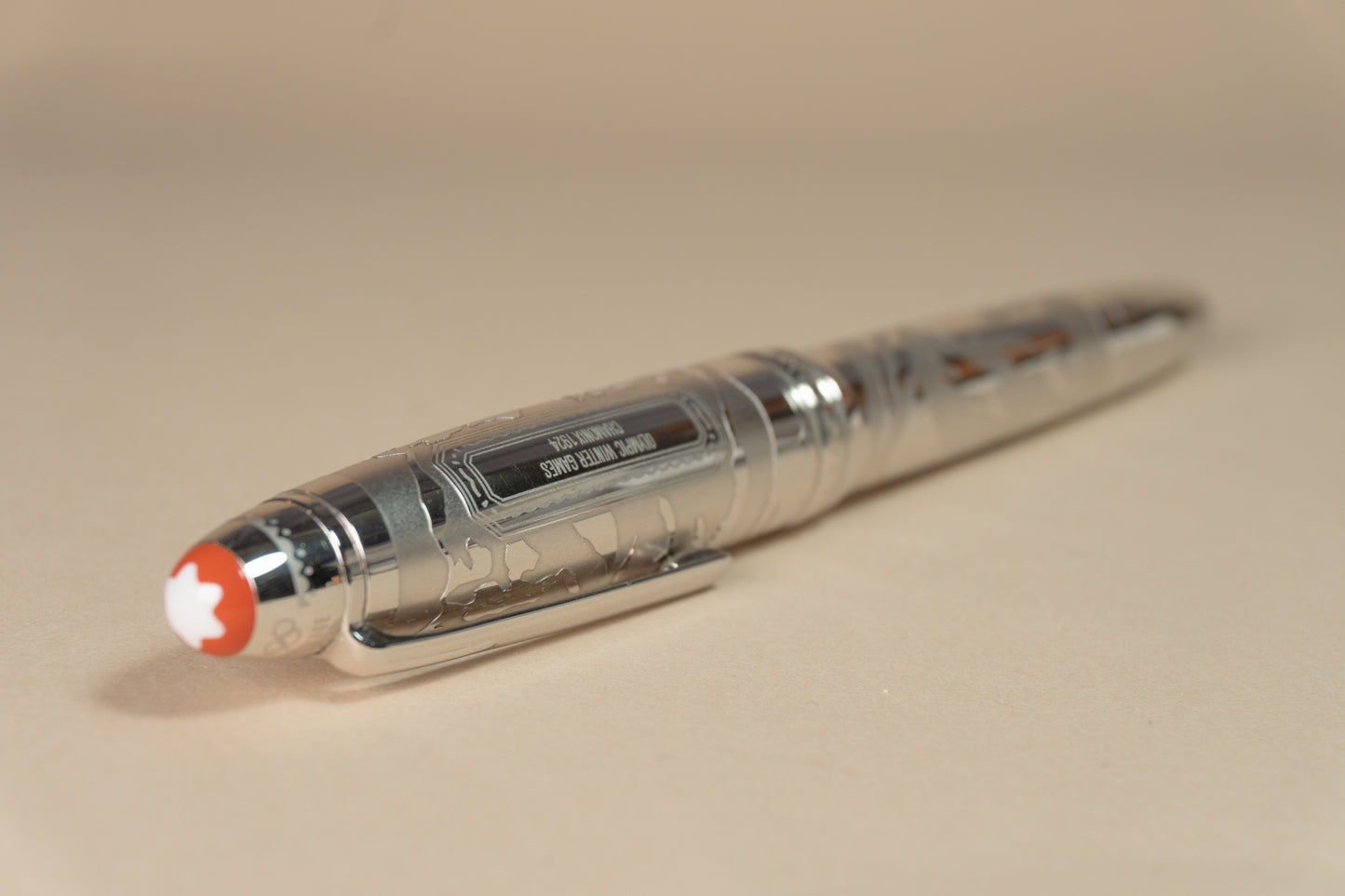 Pre-Owned Montblanc Meisterstuck x Olympic Heritage Chamonix 1924 Solitaire LeGrand Fountain Pen - Medium
