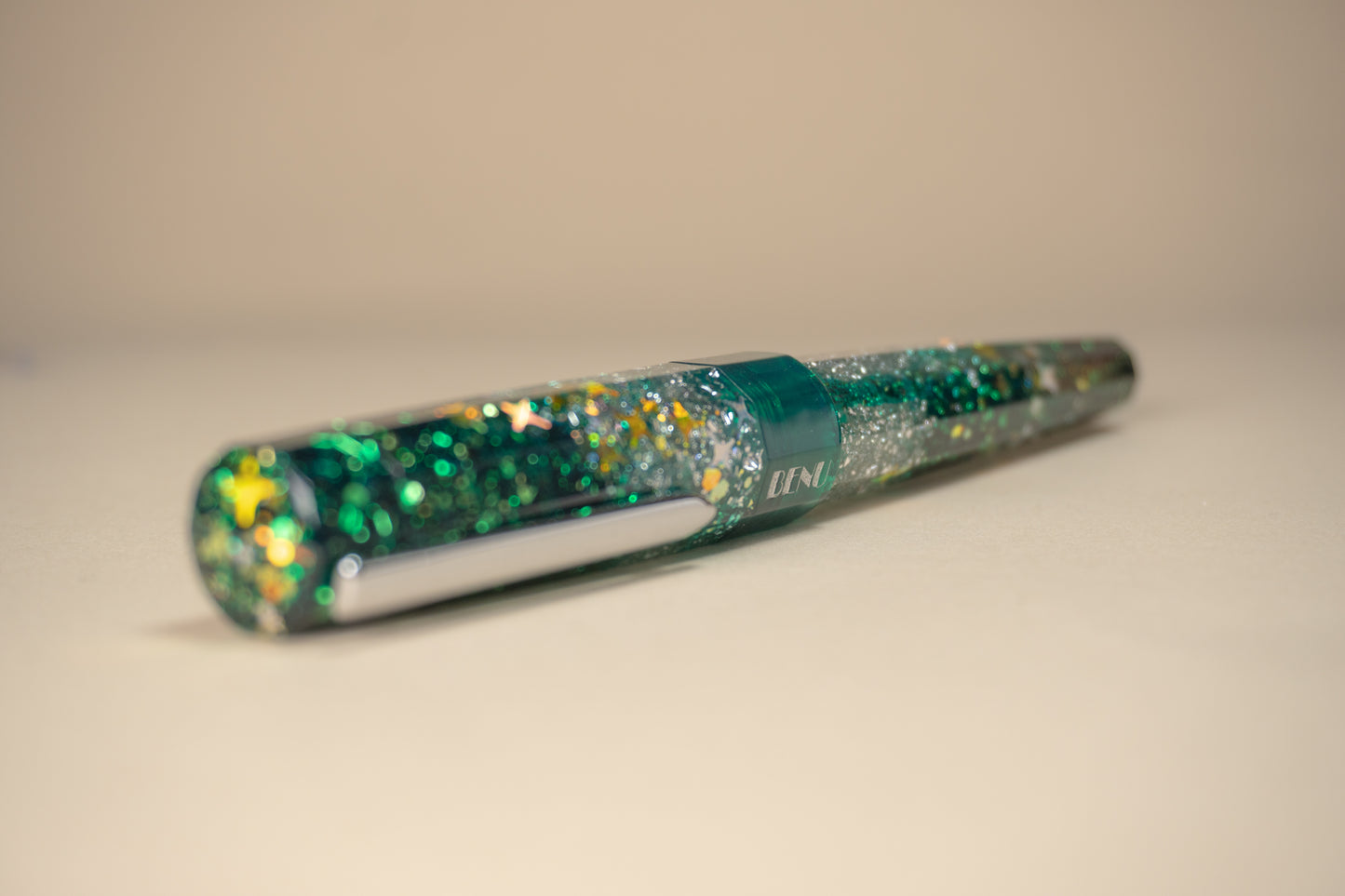 Pre-Owned Benu Euphoria New Year 2023 Fountain Pen - Broad