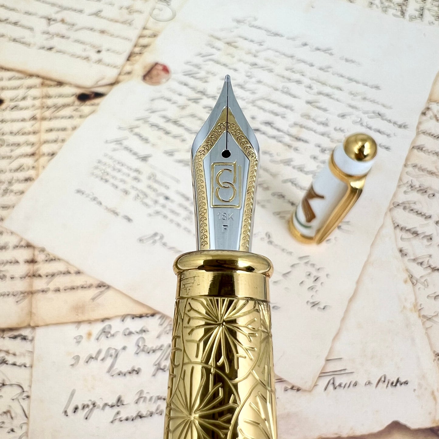 Pre-Owned David Oscarson Consider the Lilies Fountain Pen