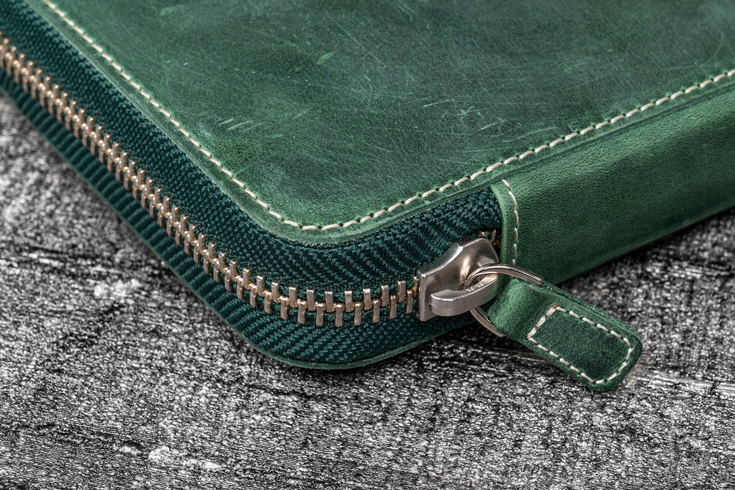 Galen Leather 14 Slot Collector Pen Case for Kaweco Pens - Crazy Horse Forest Green