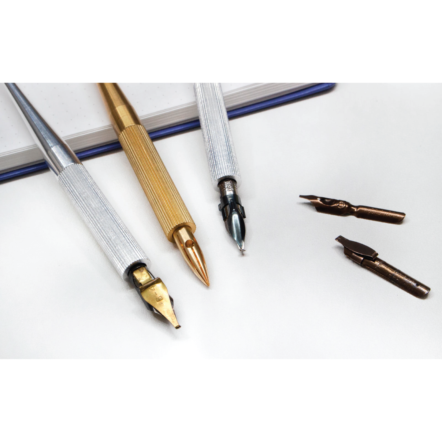 Colorverse Shuttle Small Nib Holder - Brass
