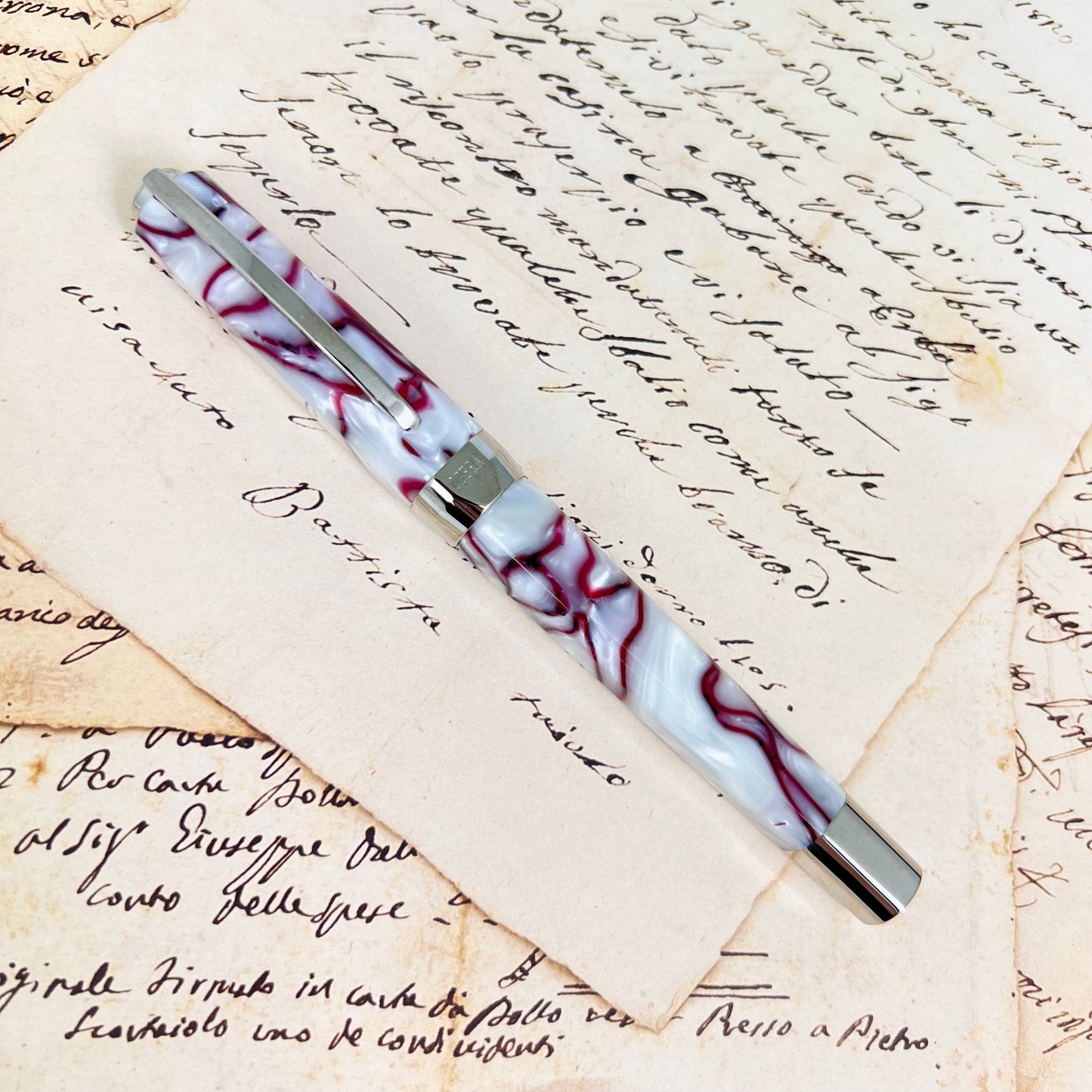 Pre-Owned Visconti Opera Cherry Blossom Fountain Pen 14K F