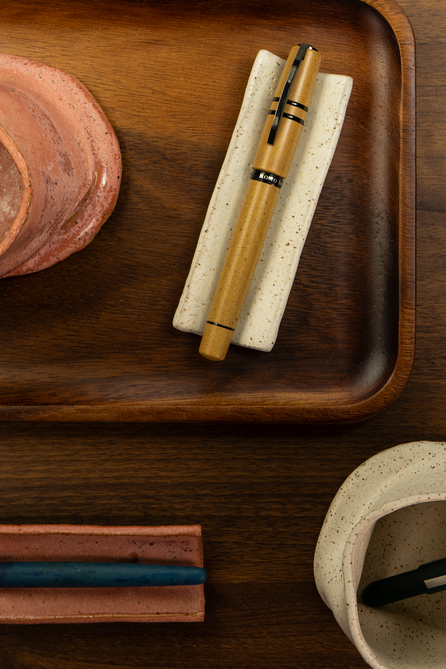 Dromgoole's x mhexart The Tool Bench - Dusty Coral