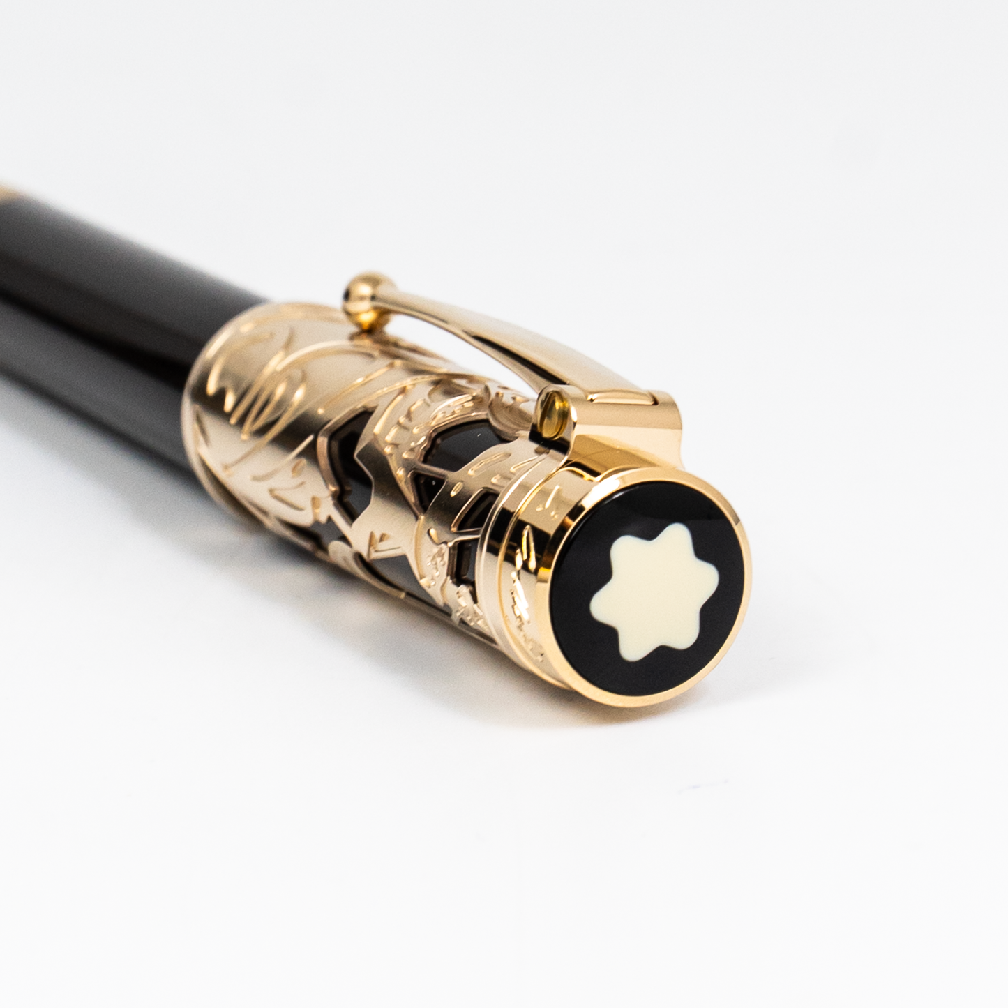 Pre-Owned Montblanc Writers Edition Carlo Collodi Ballpoint (5476/12500)