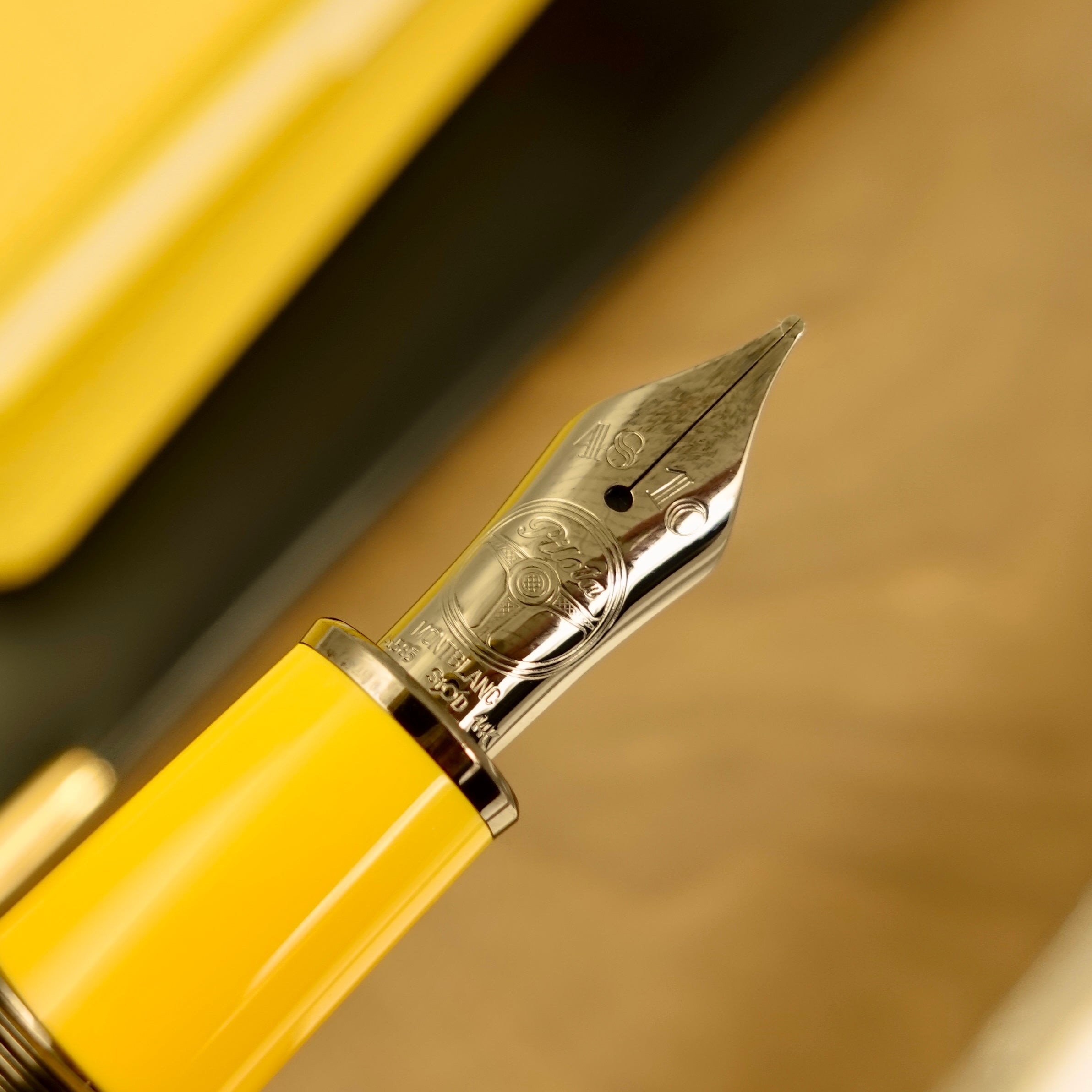 Montblanc Enzo Ferrari Yellow Fountain Pen (Great Characters