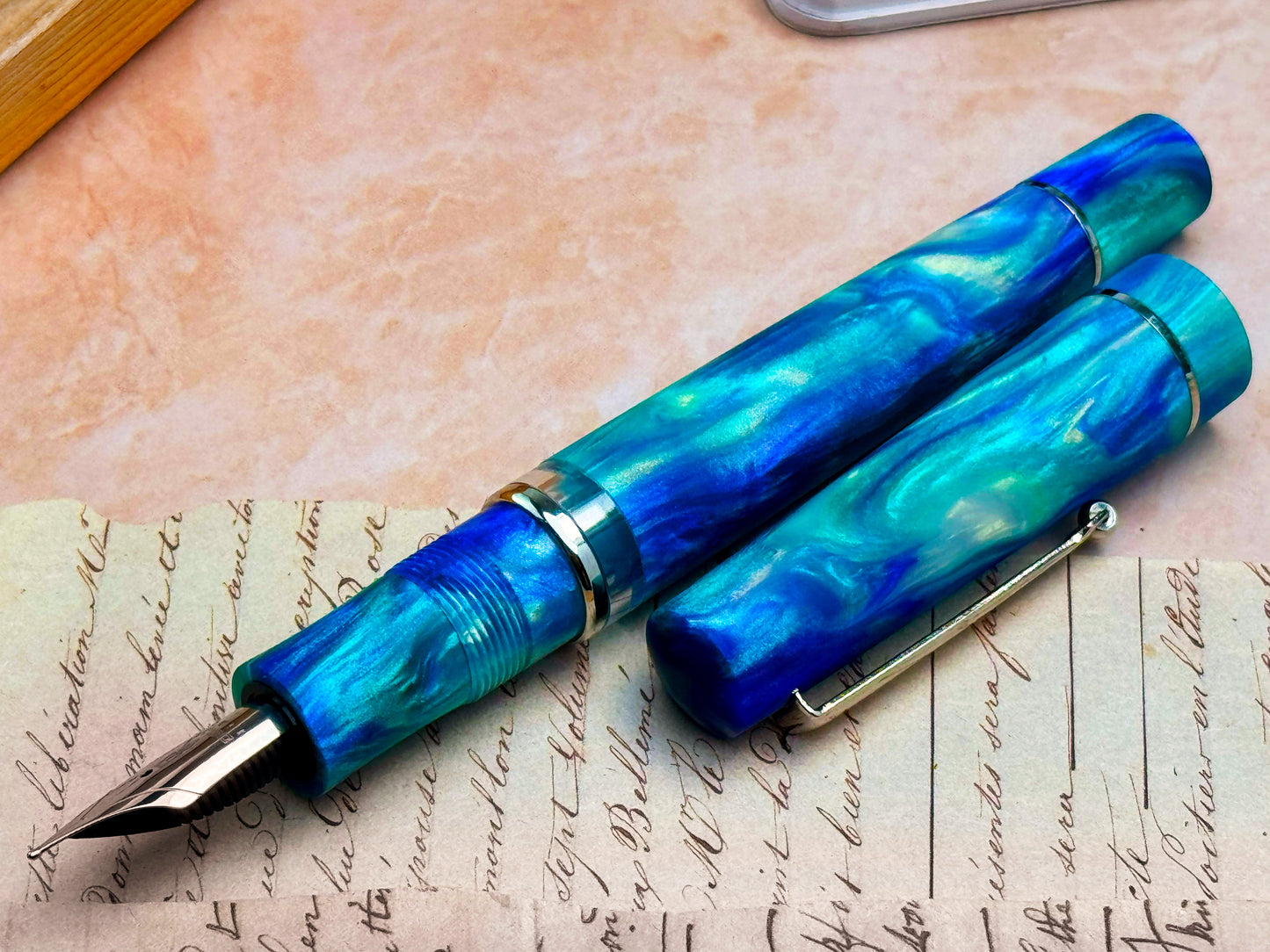 Delta Duna Fountain Pen - Reflection Pool with Chrome Trim (Limited Edition)