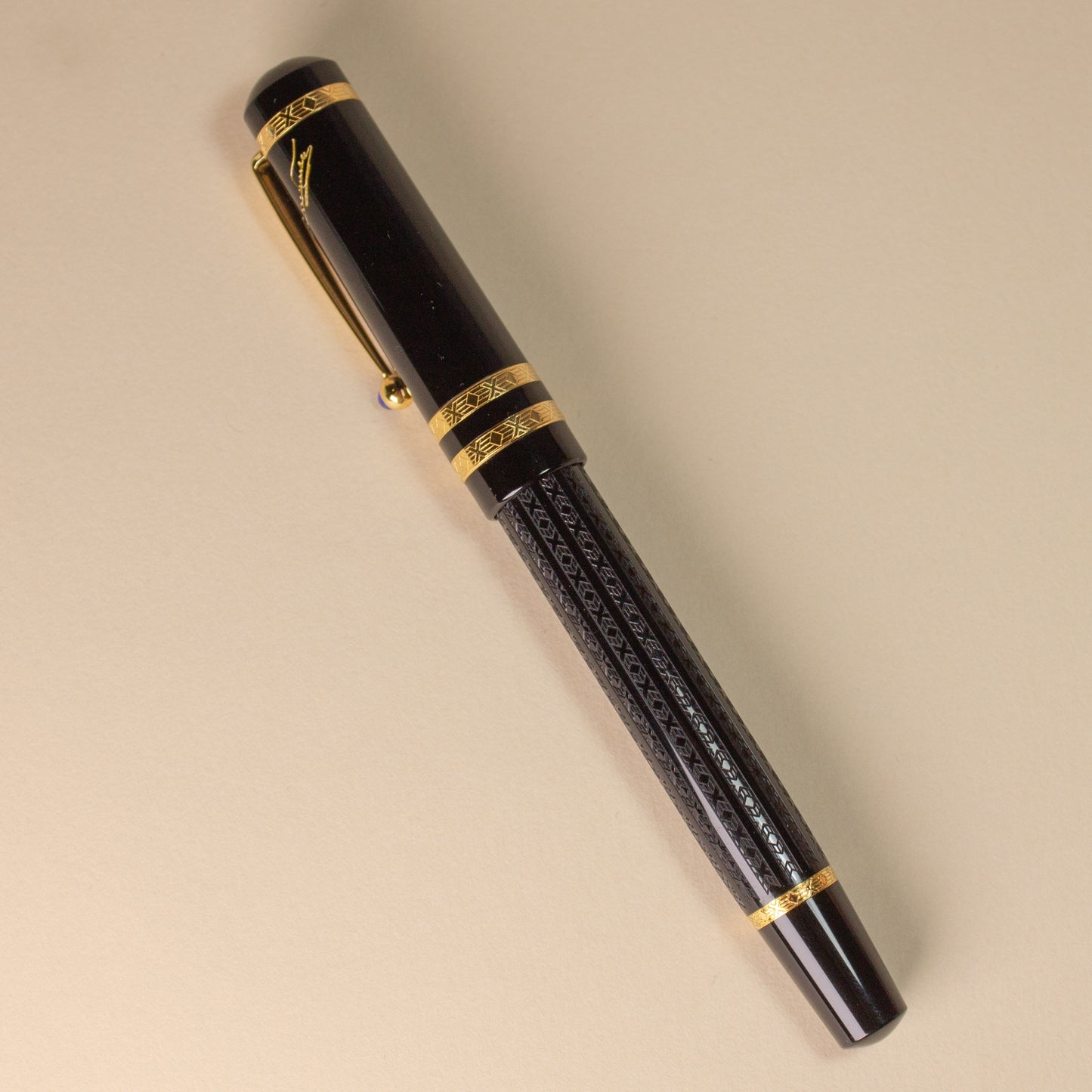 Pre-Owned Montblanc Writers Edition Dostoevsky Fountain Pen