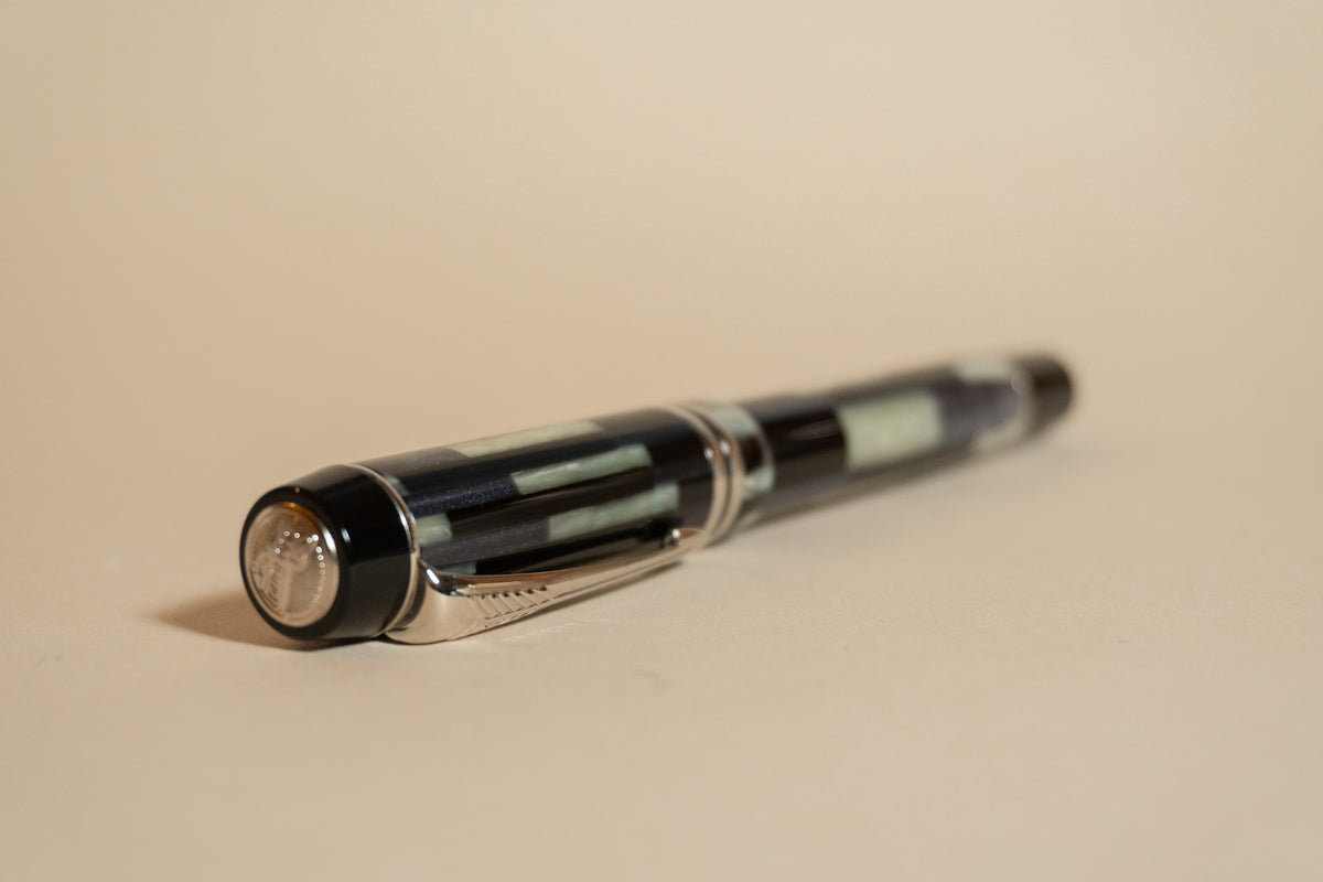 Pre-Owned Parker Duofold Mosaic Black - Medium