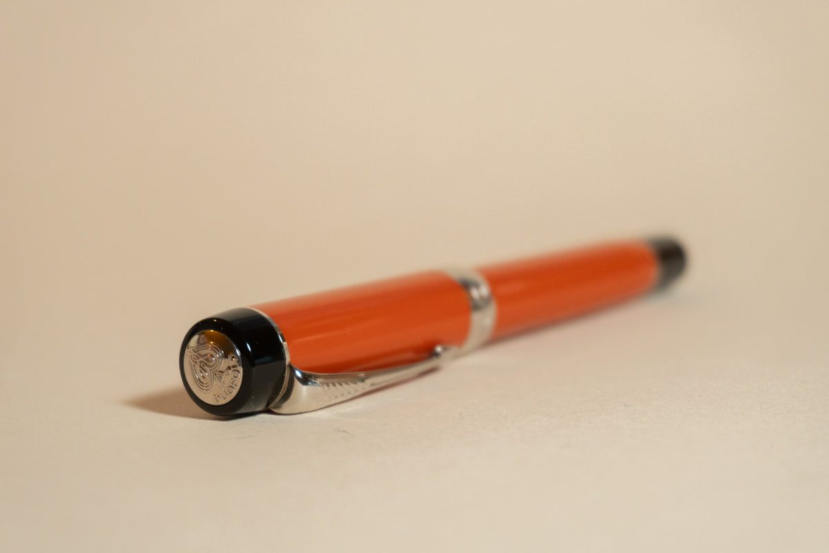 Pre-Owned Parker Duofold Centennial Fountain Pen - Big Red - Medium