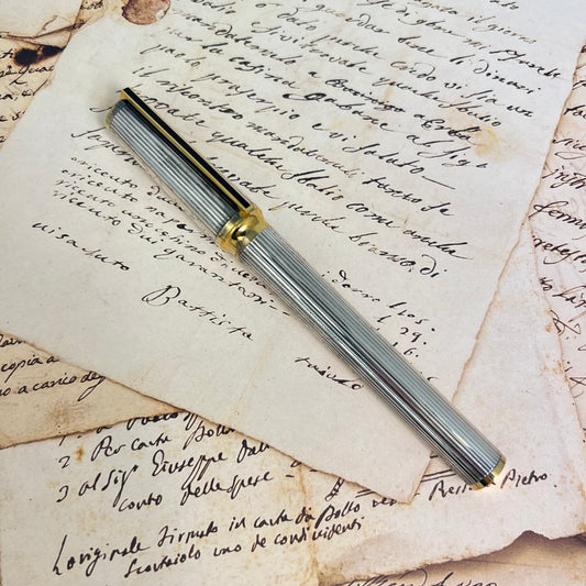 Pre-Owned S.T. Dupont Montparnasse XL Chrome with Gold Trim Fountain Pen 18K M