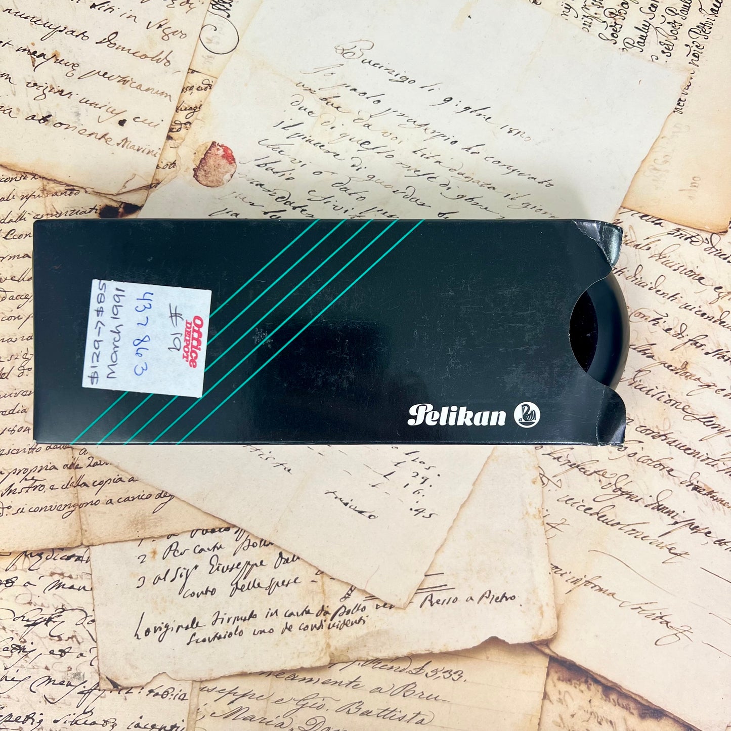 Pre-Owned Pelikan K800 Green Stripe Ballpoint Pen