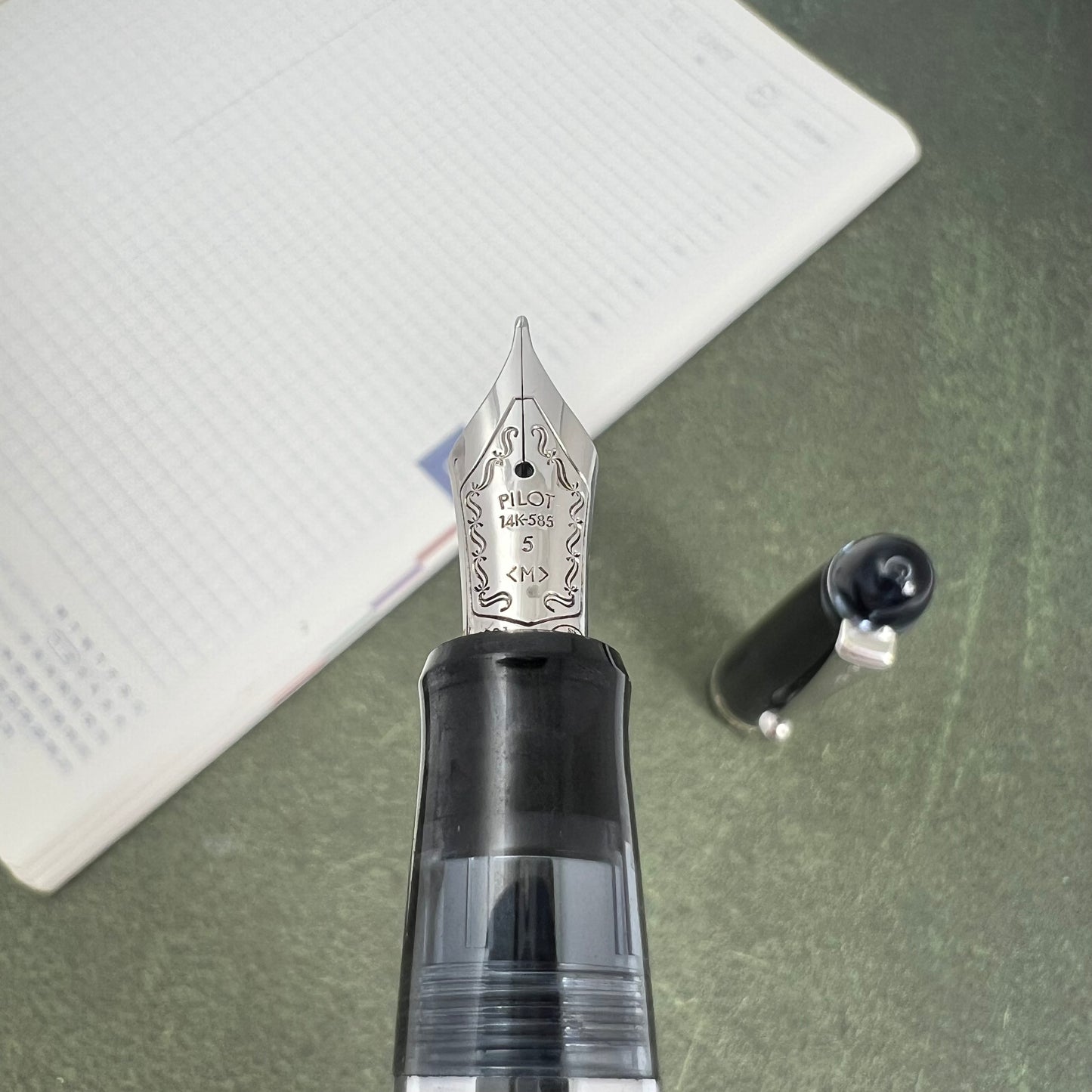 Pre-Owned Pilot Custom 74 Black Smoke Fountain Pen 14K M
