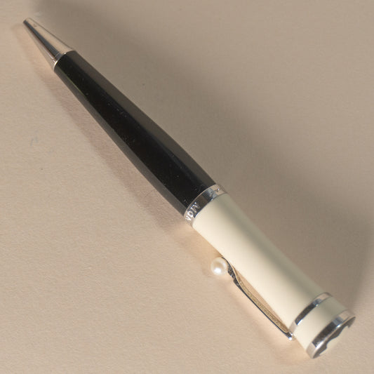 Pre-Owned Montblanc Muses Greta Garbo Ballpoint