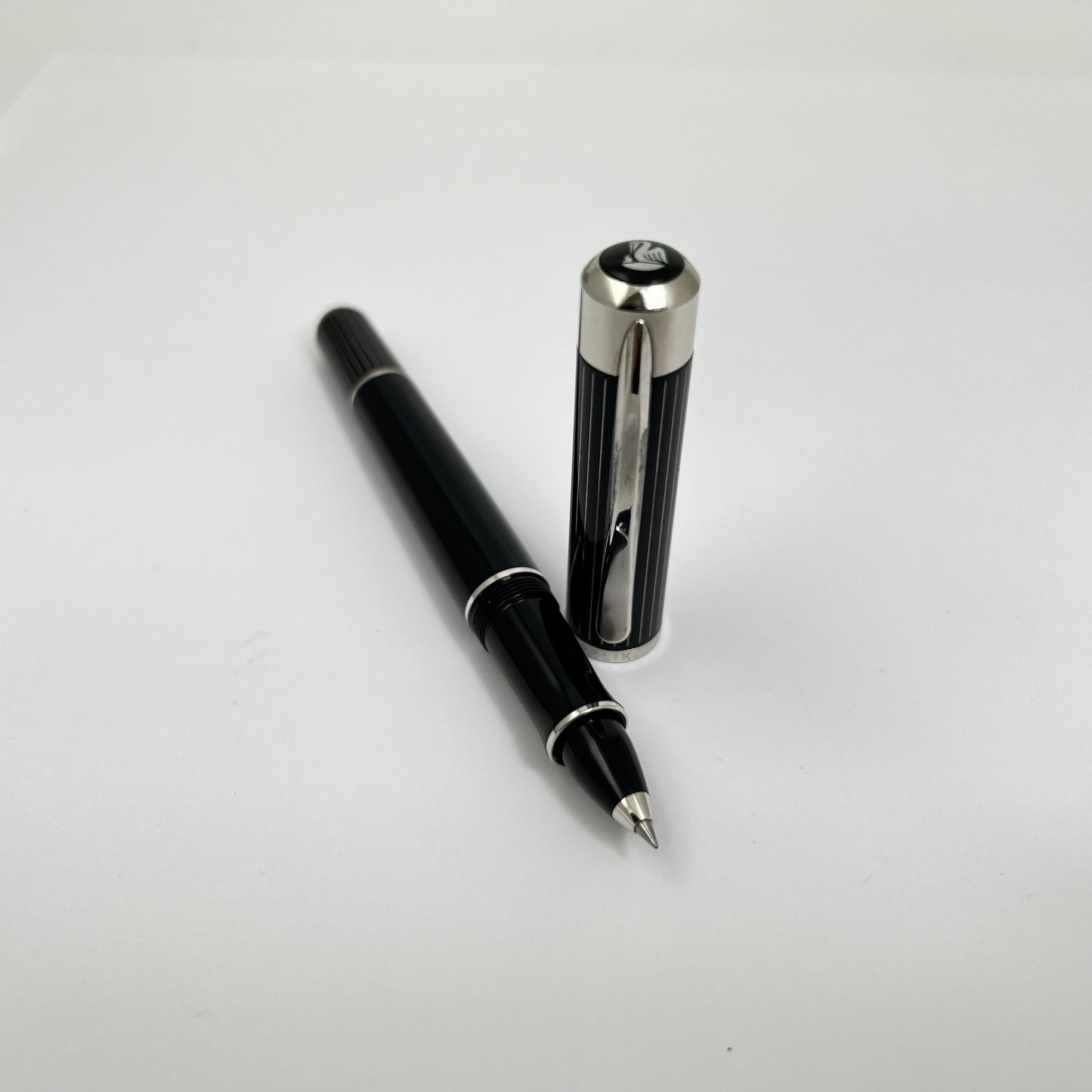 Pre-Owned Pelikan Ductus Black and Silver Rollerball