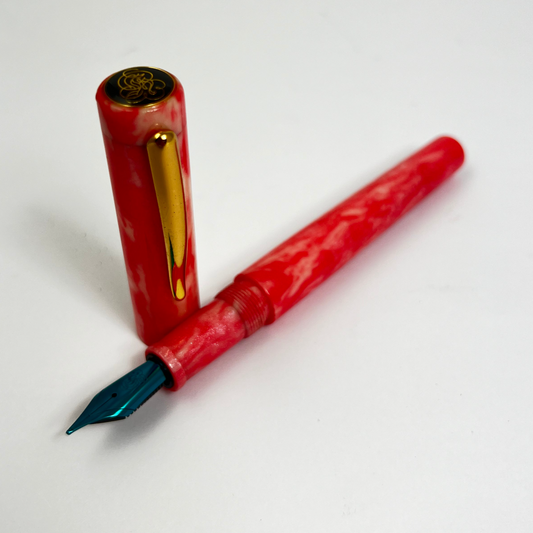 Pre-Owned Hinze Pink Fountain Pen B
