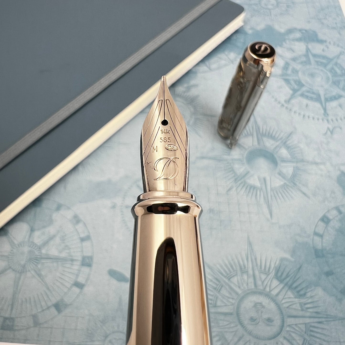 Pre-Owned S.T. DuPont Conquest of the Wild West Fountain Pen 14K M
